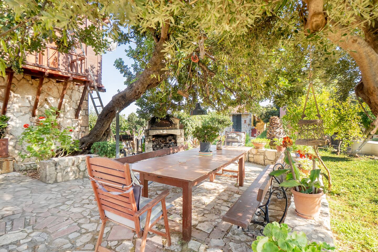 Rustic Retreat - Private Pool in Nature's Embrace — Moni — vacation rental