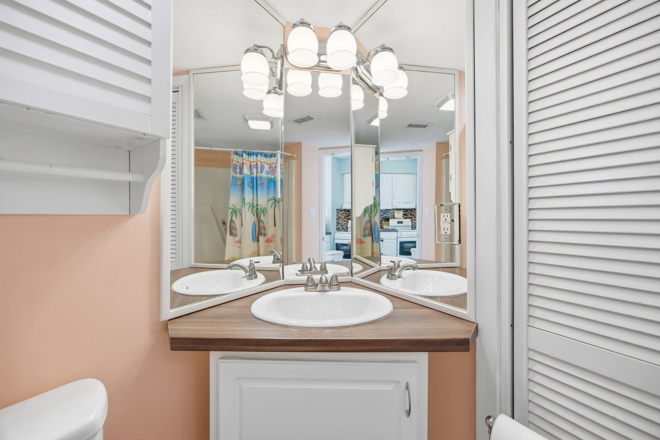 Oceanfront Suite Private Balcony Top Location