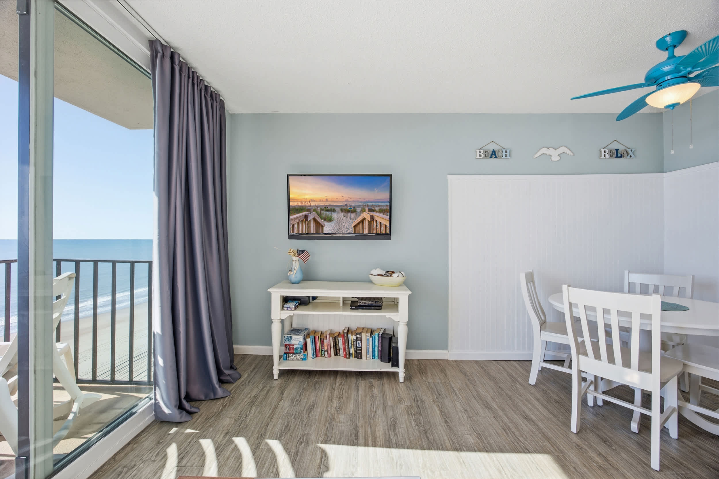 Oceanfront Suite Private Balcony Top Location