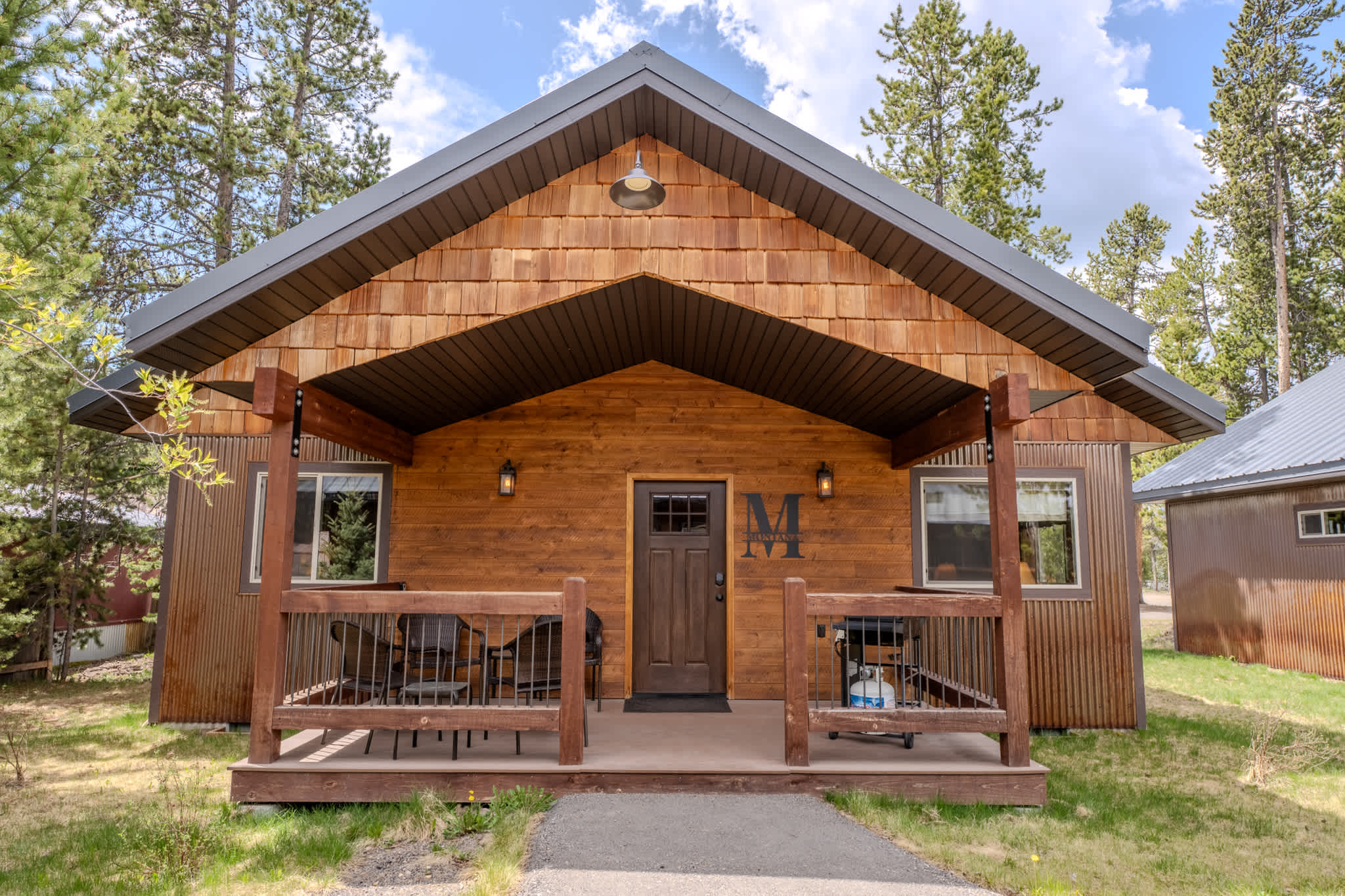 Montana Cabin - West Yellowstone, MT