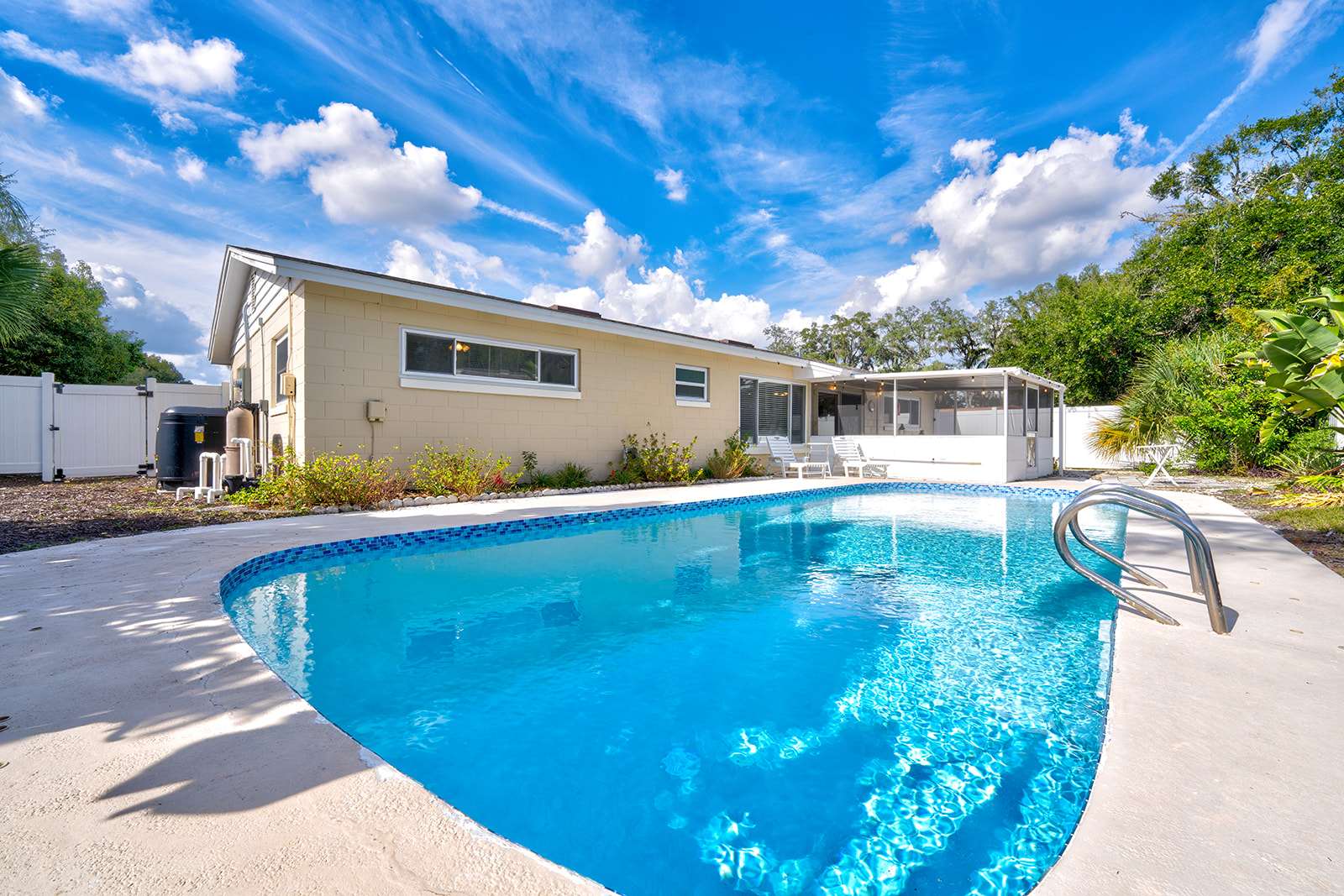Spacious Casselberry House with Backyard Pool