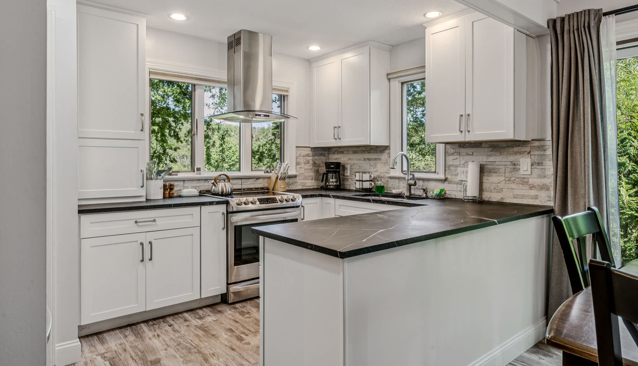 Highland 6th Hole & RiverView - Fairway Village 5A