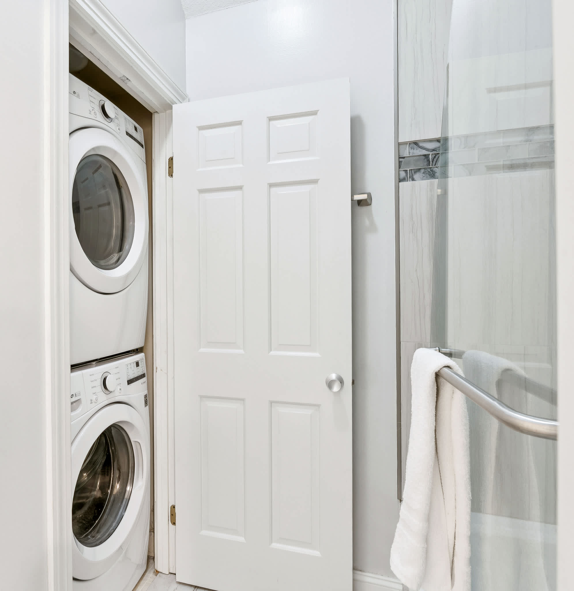 Highland 6th Hole & RiverView - Fairway Village 5A