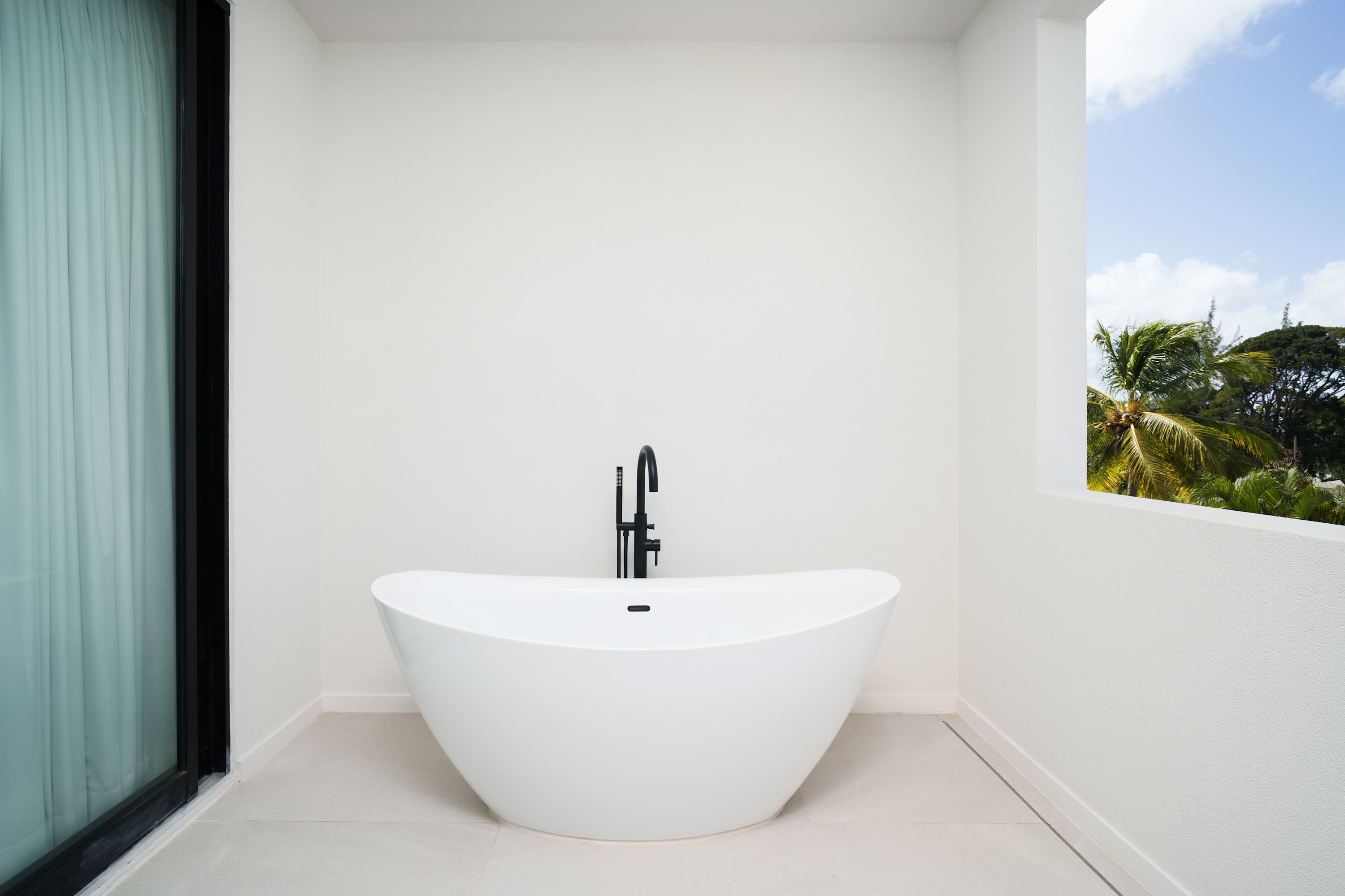 Elegant 2BR Pool Villa! Beach 5min, Holetown