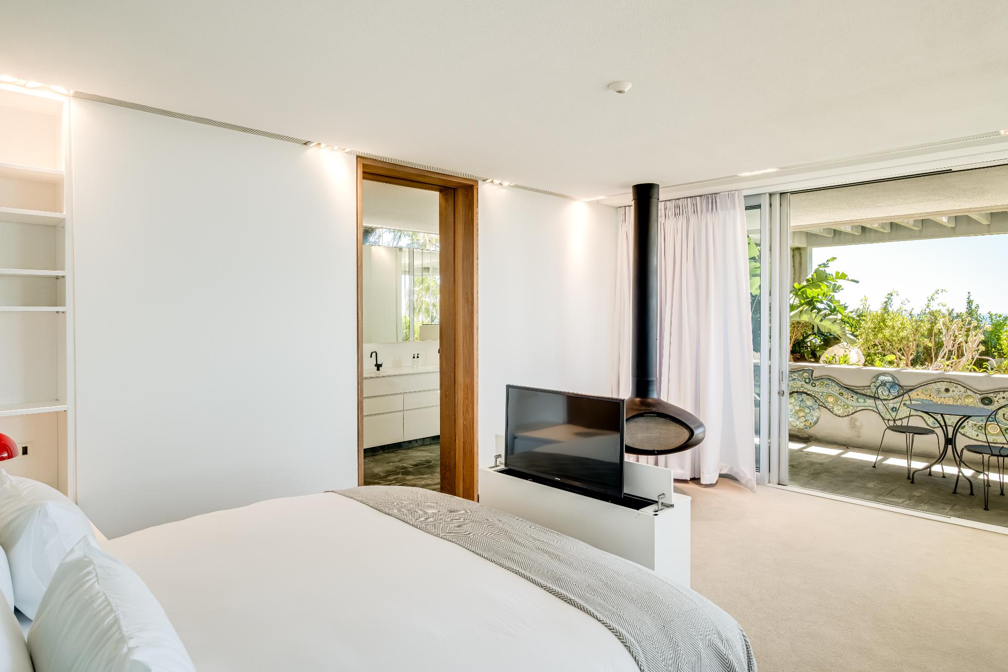 Oppulent Spacious Fresnaye Sea View 9bd Villa Rhea 10