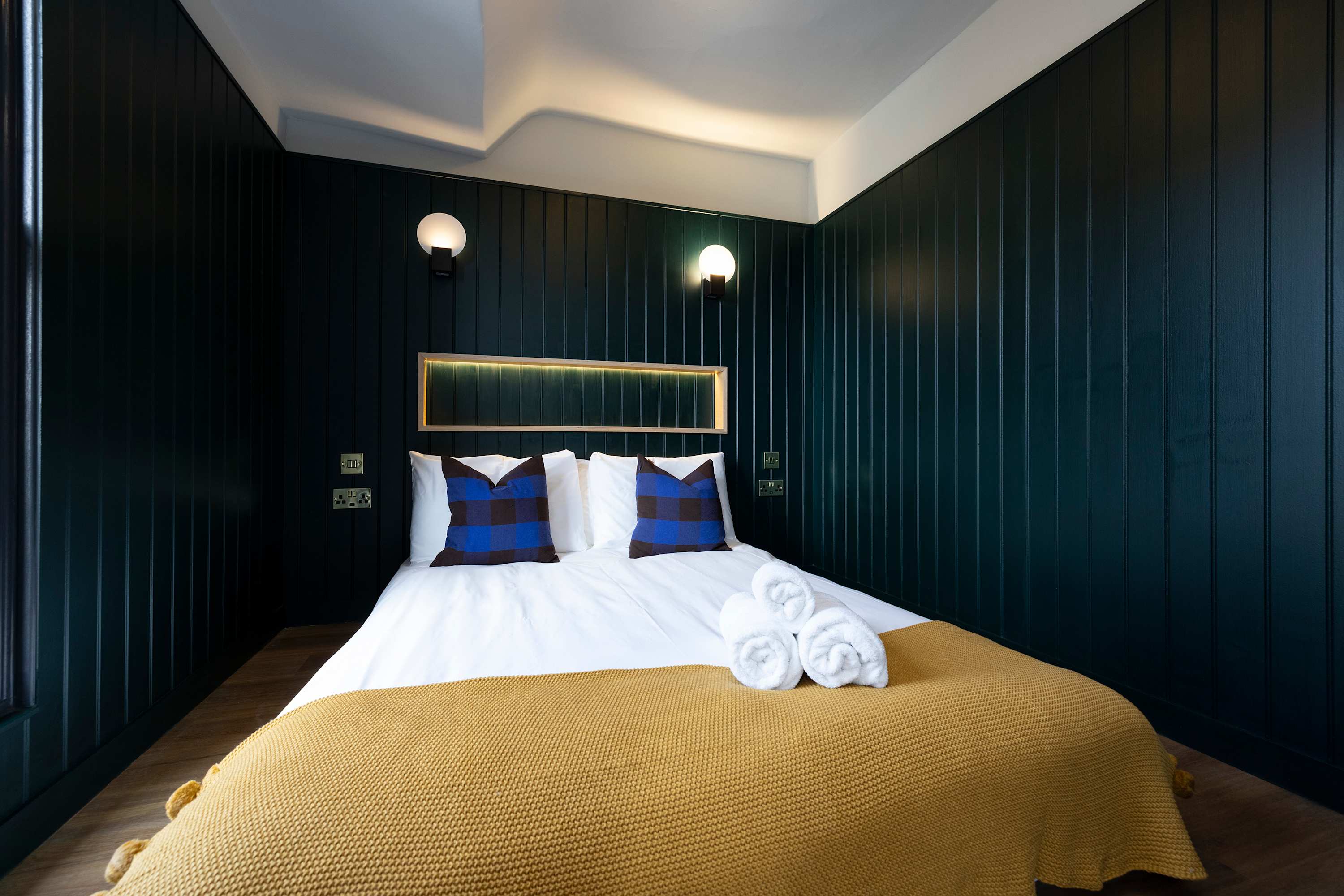 Superior Studio near the Castle-4th floor in Castle Street 30 EH2 3HT - Property image 2 - VivreStays