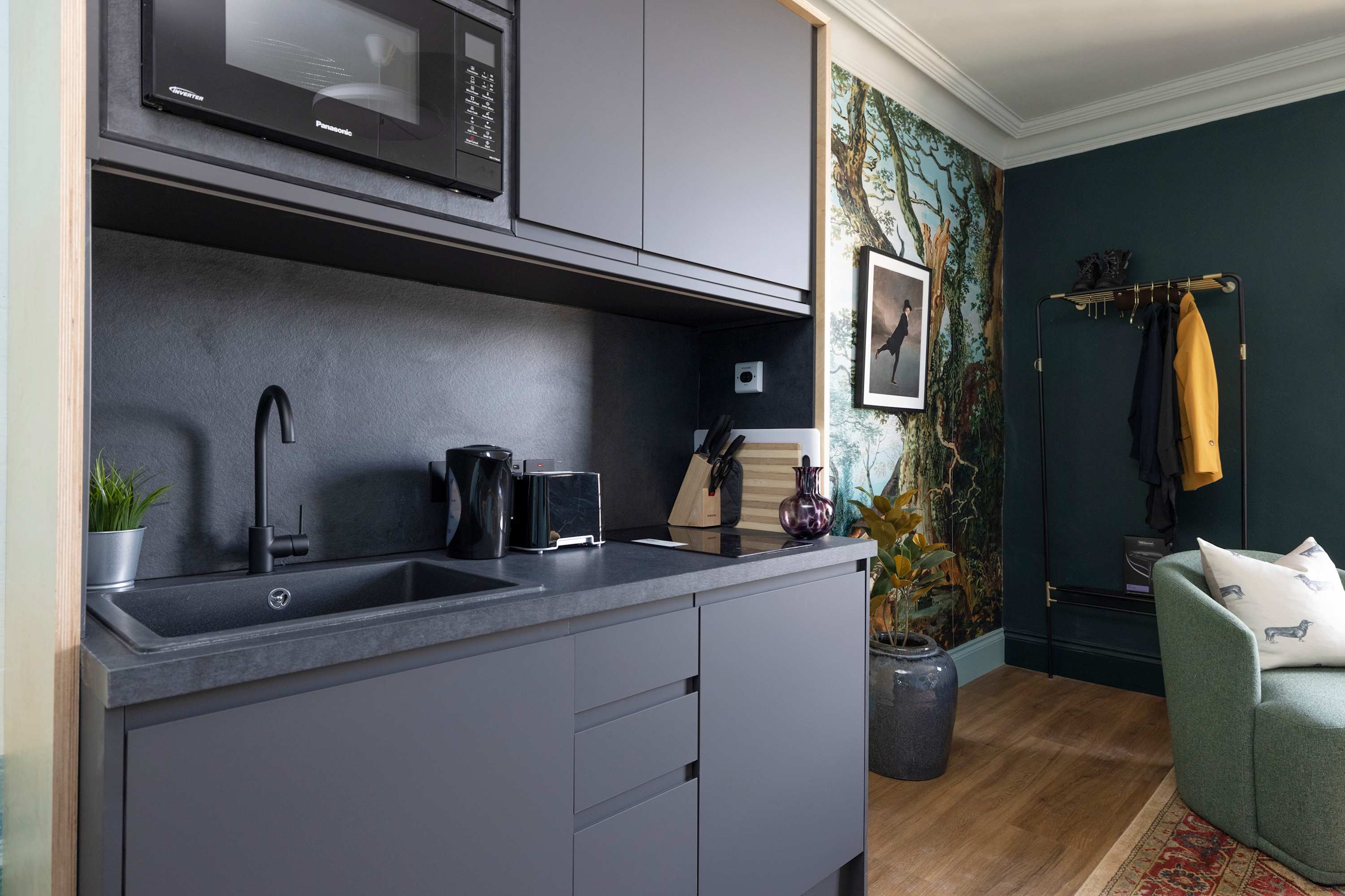 Superior Studio near the Castle-4th floor in Castle Street 30 EH2 3HT - Property image 6 - VivreStays