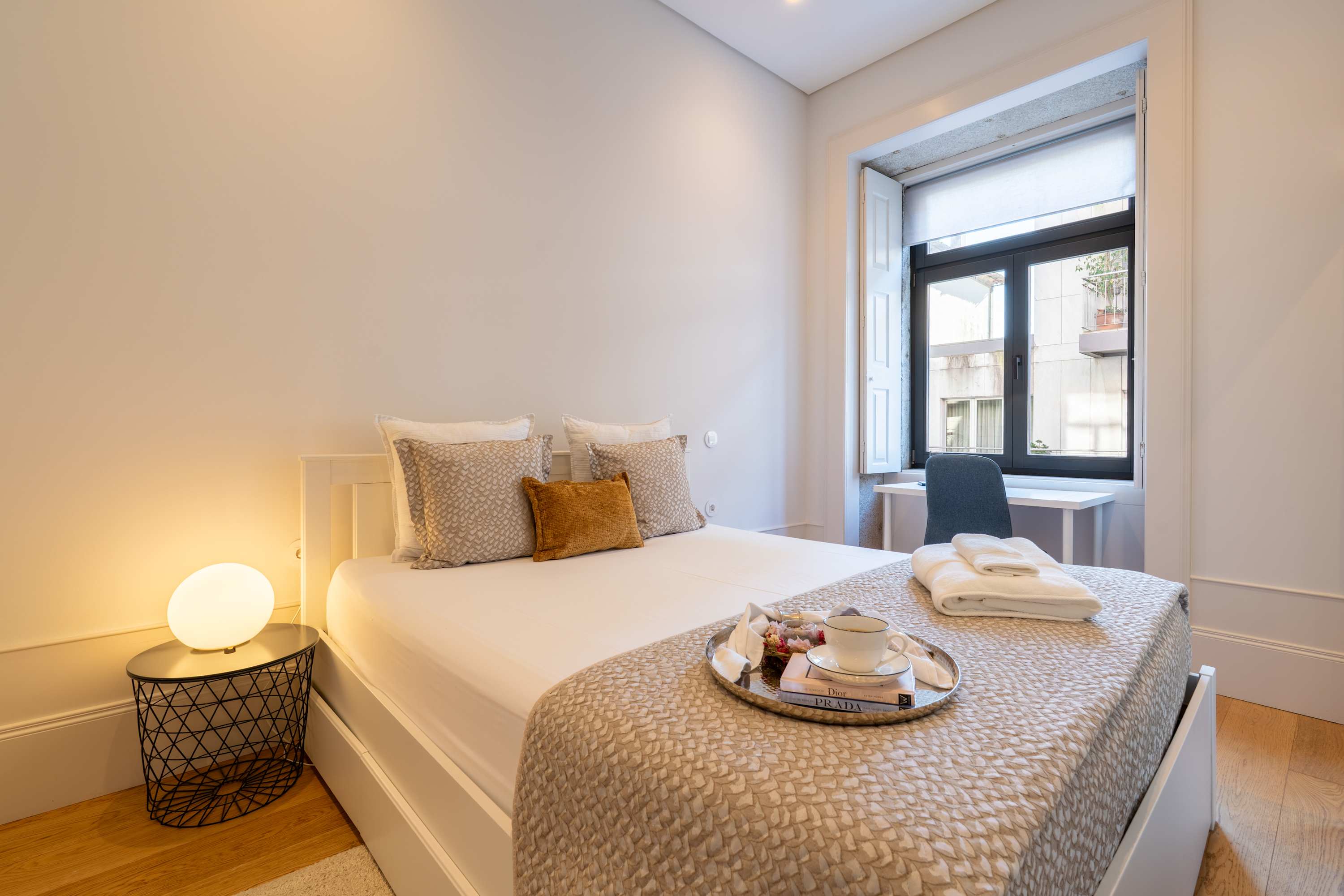 Modern Stuning Flat w/ Prime Location by HostWise