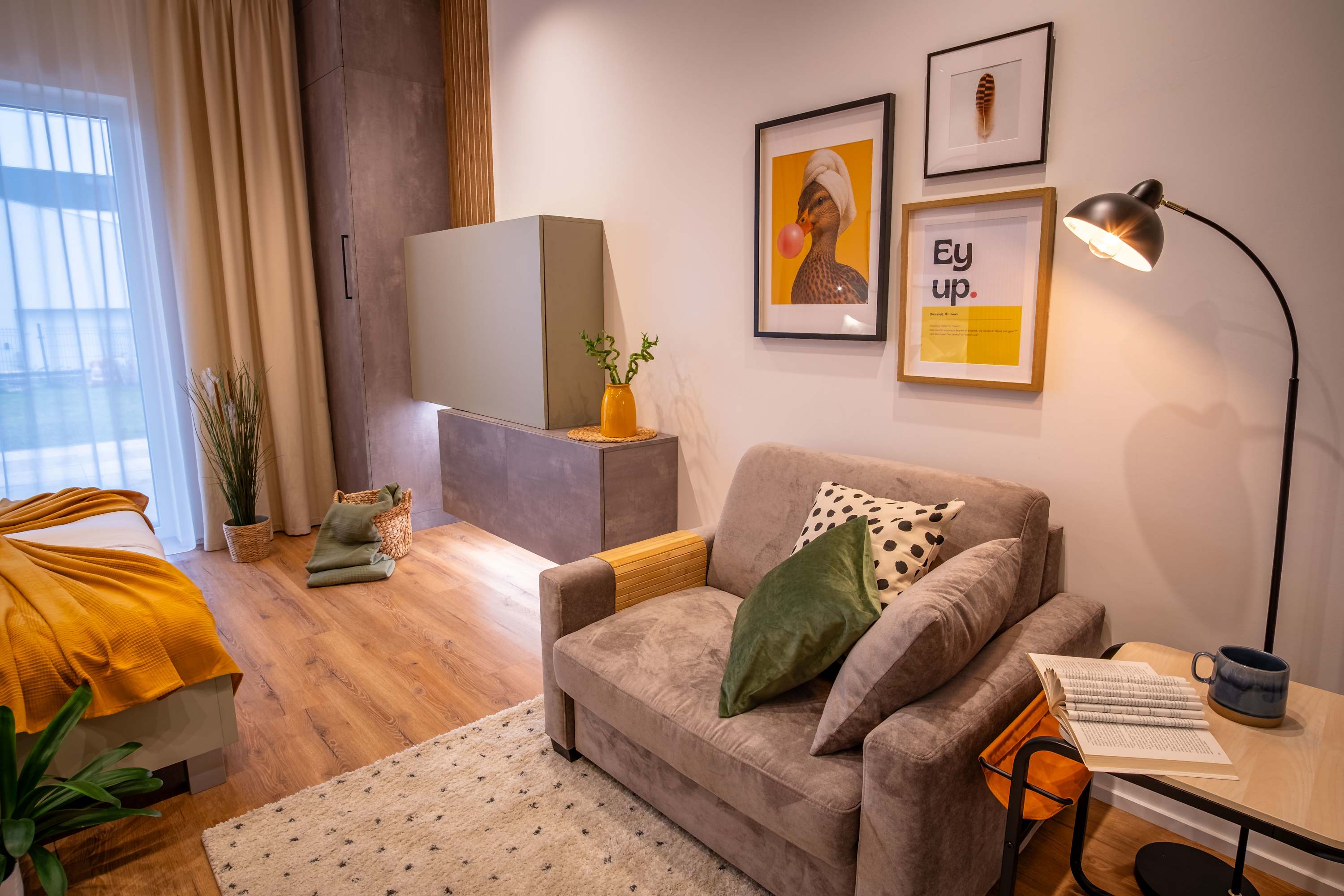 Between Rivers Apartments, AC, Netflix & Parking