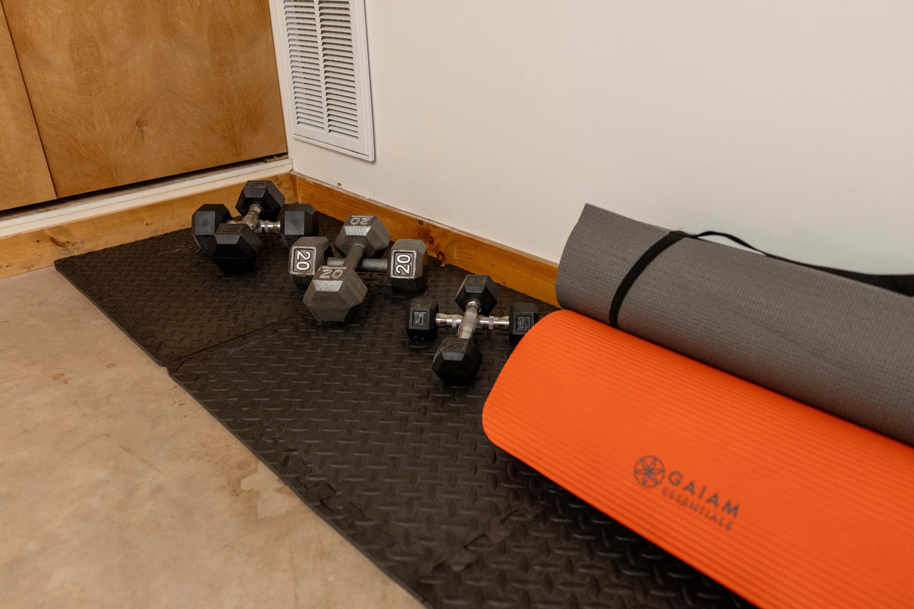 3BR Chalet: Deck, Fire Pit, Gazebo, Forest Views