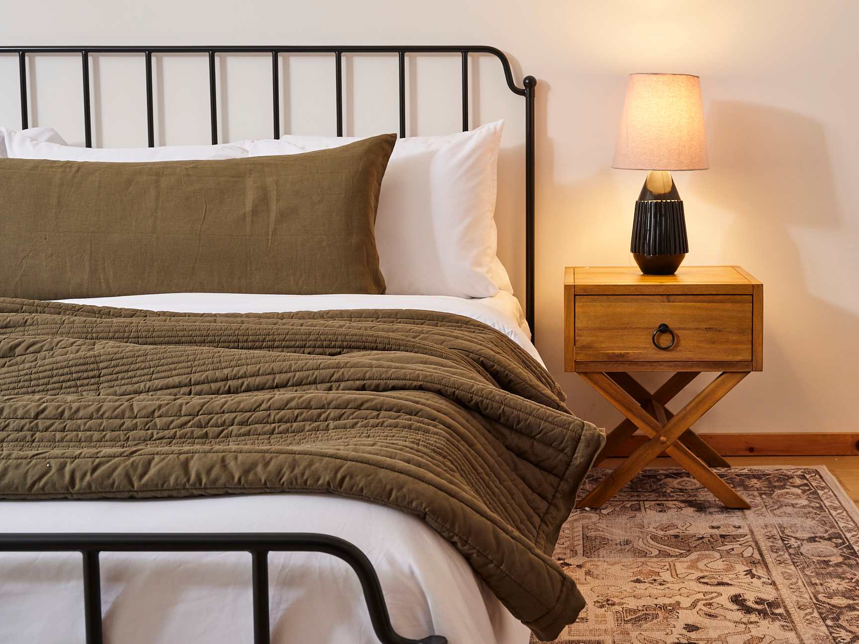 3BR Chalet: Deck, Fire Pit, Gazebo, Forest Views