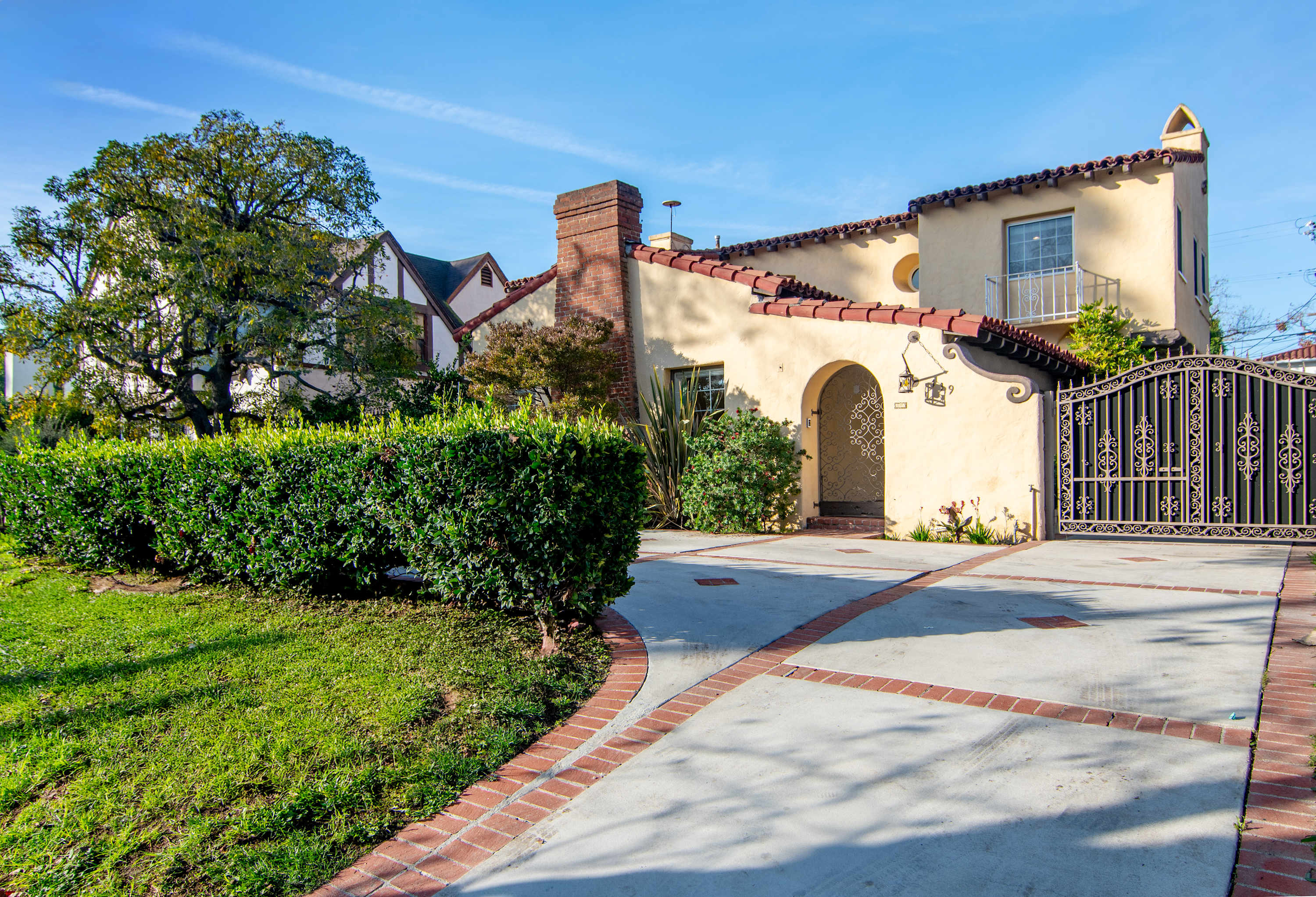 Hancock Park Spanish Home · Spacious Yard & Patio