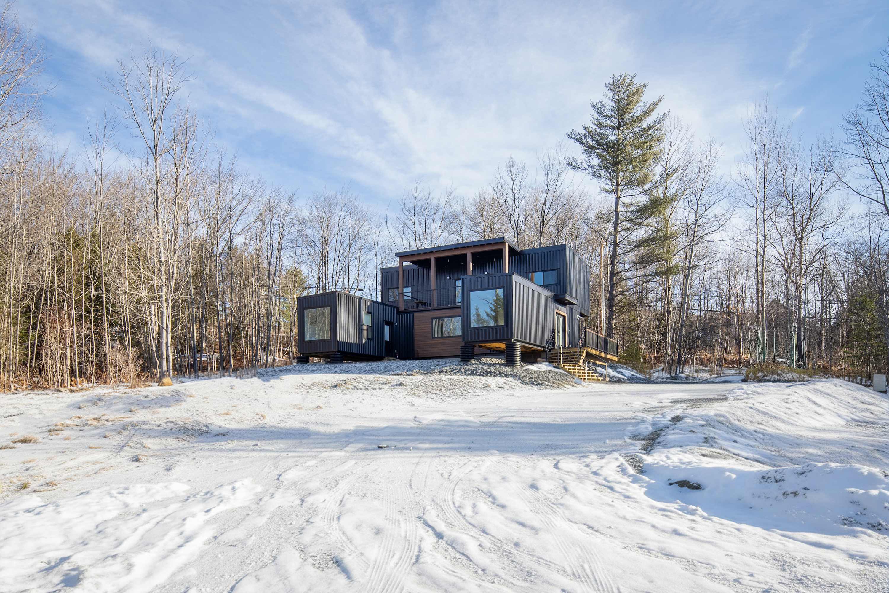 Green Mountain Container Best Views Mount Snow | Photo 10