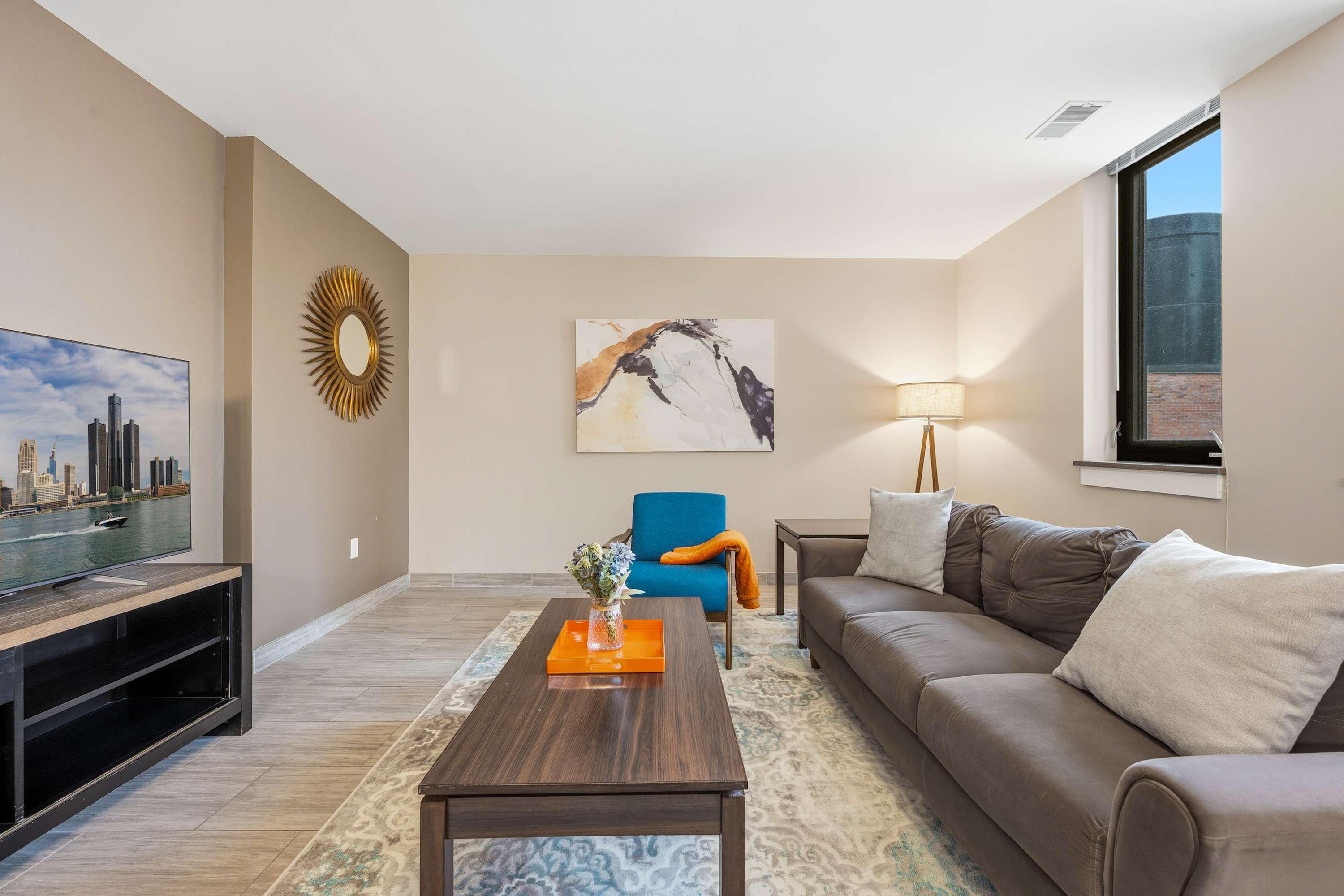3BR Modern & Spacious Downtown Apartment — Detroit, MI — vacation rental