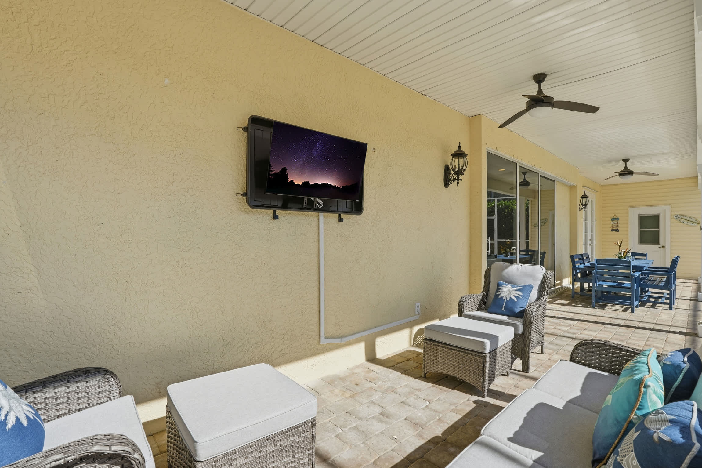 Family Friendly Retreat W Huge Pool 2 Kitchens | Photo 49