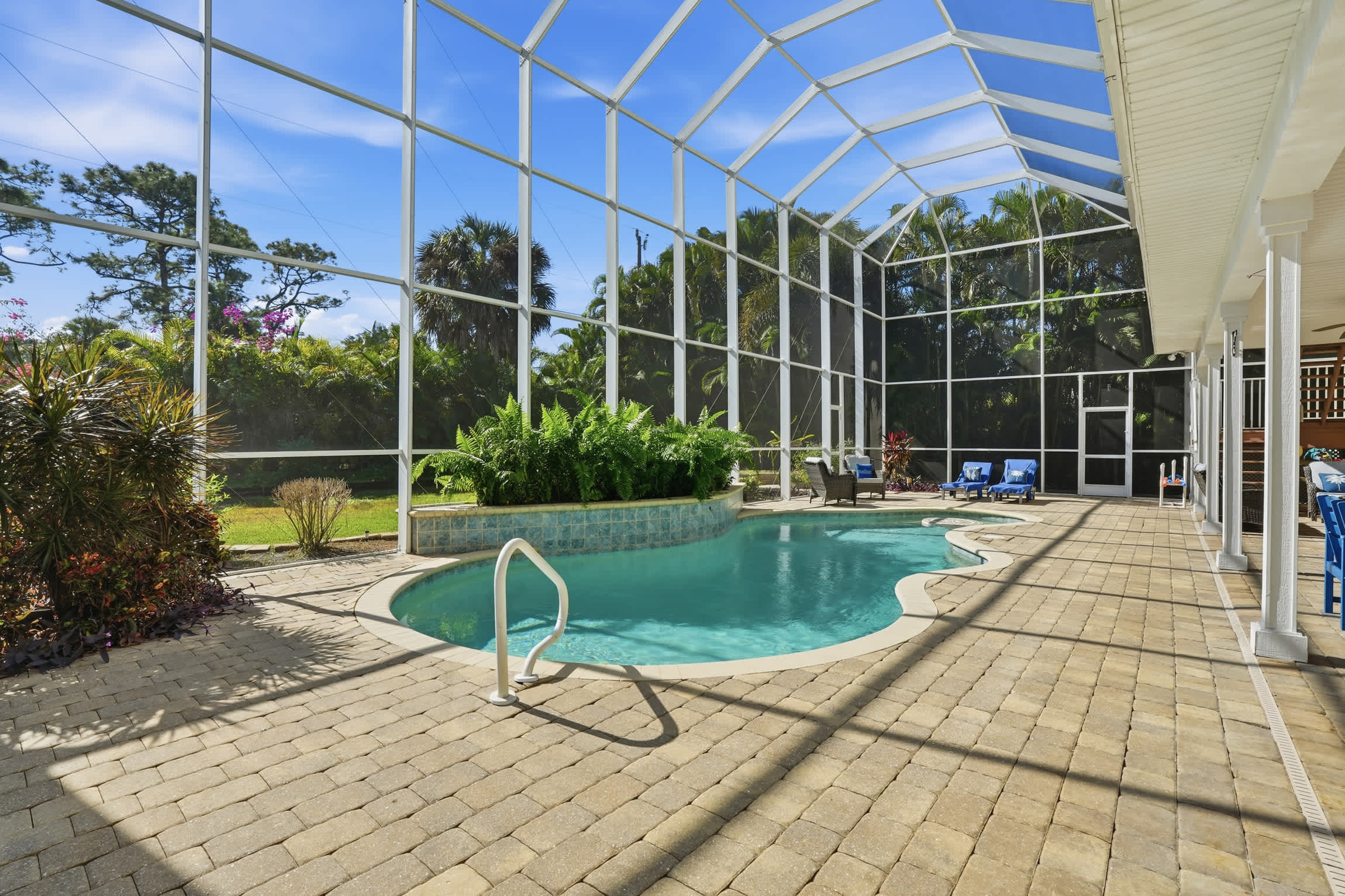 Family Friendly Retreat W Huge Pool 2 Kitchens | Photo 51