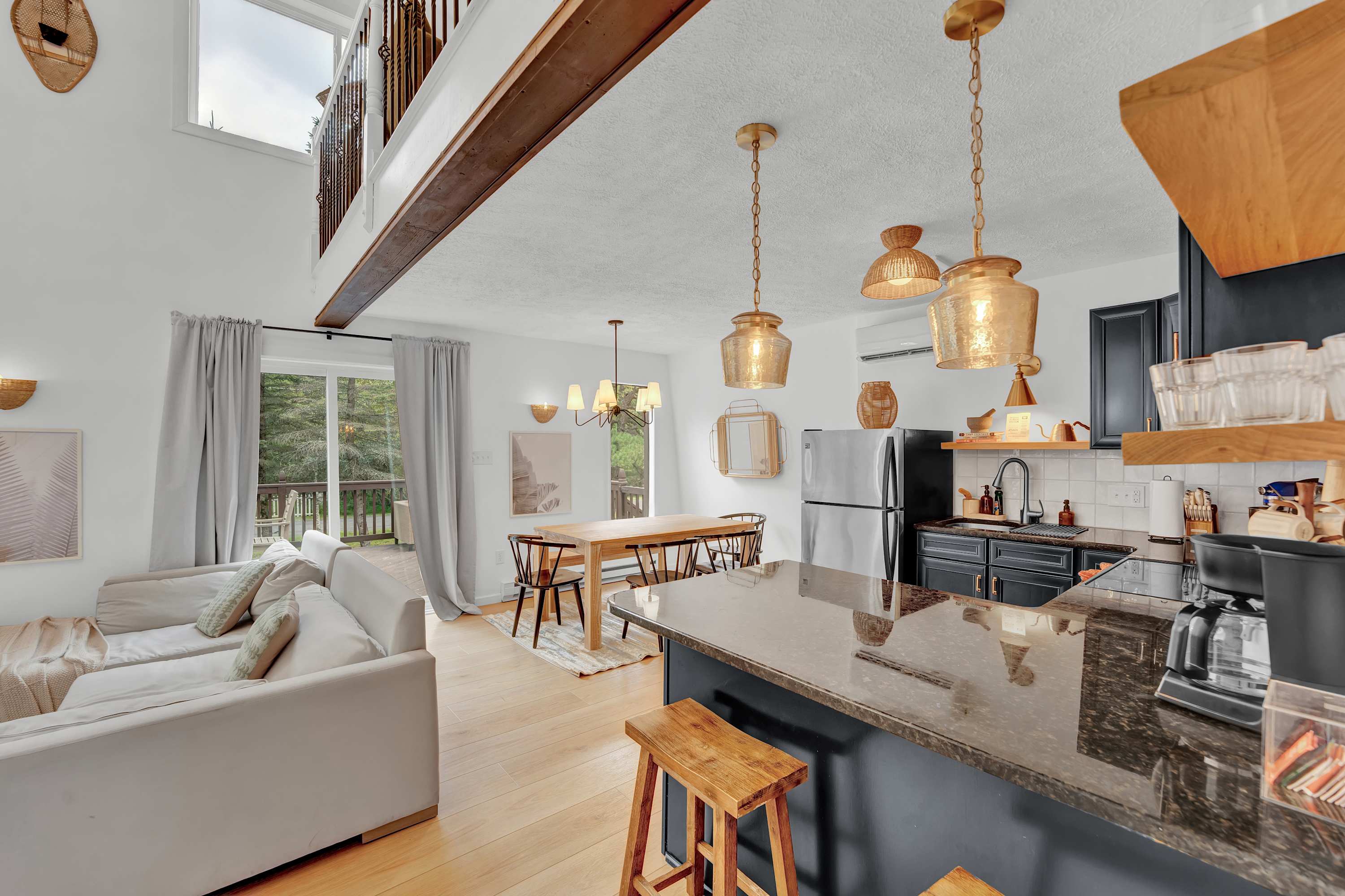 Modern Retreat in the Pines, Firepit, Lake Access