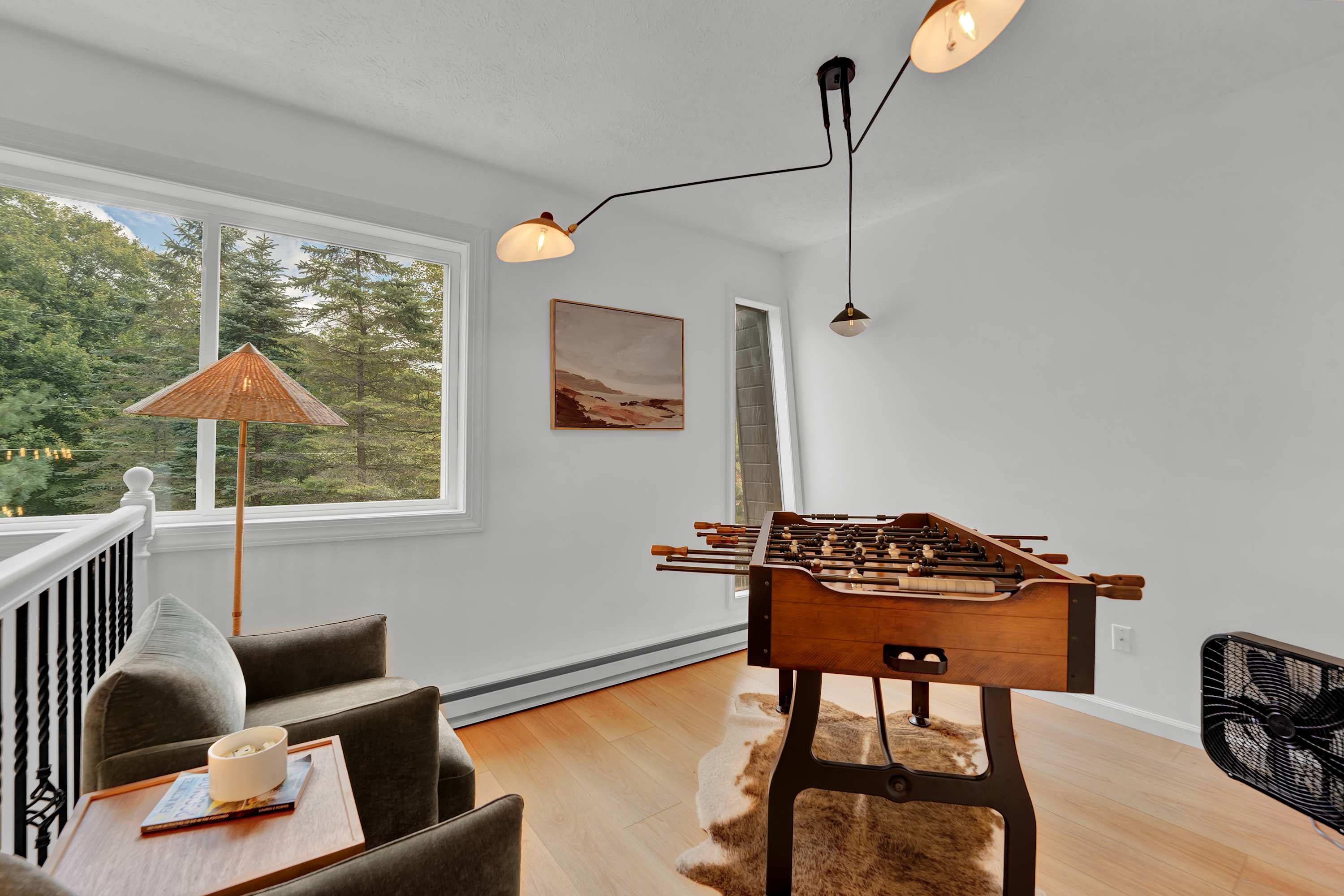 Modern Retreat in the Pines, Firepit, Lake Access