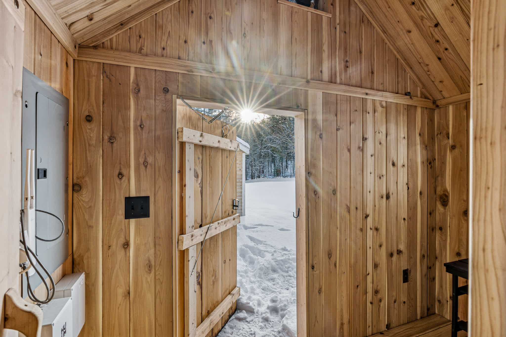 Blue & Sonny Hollow: Modern Cabin Firepit & Trails