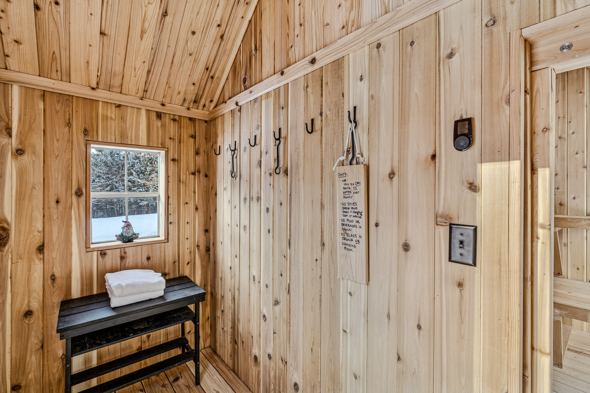 Blue & Sonny Hollow: Modern Cabin Firepit & Trails