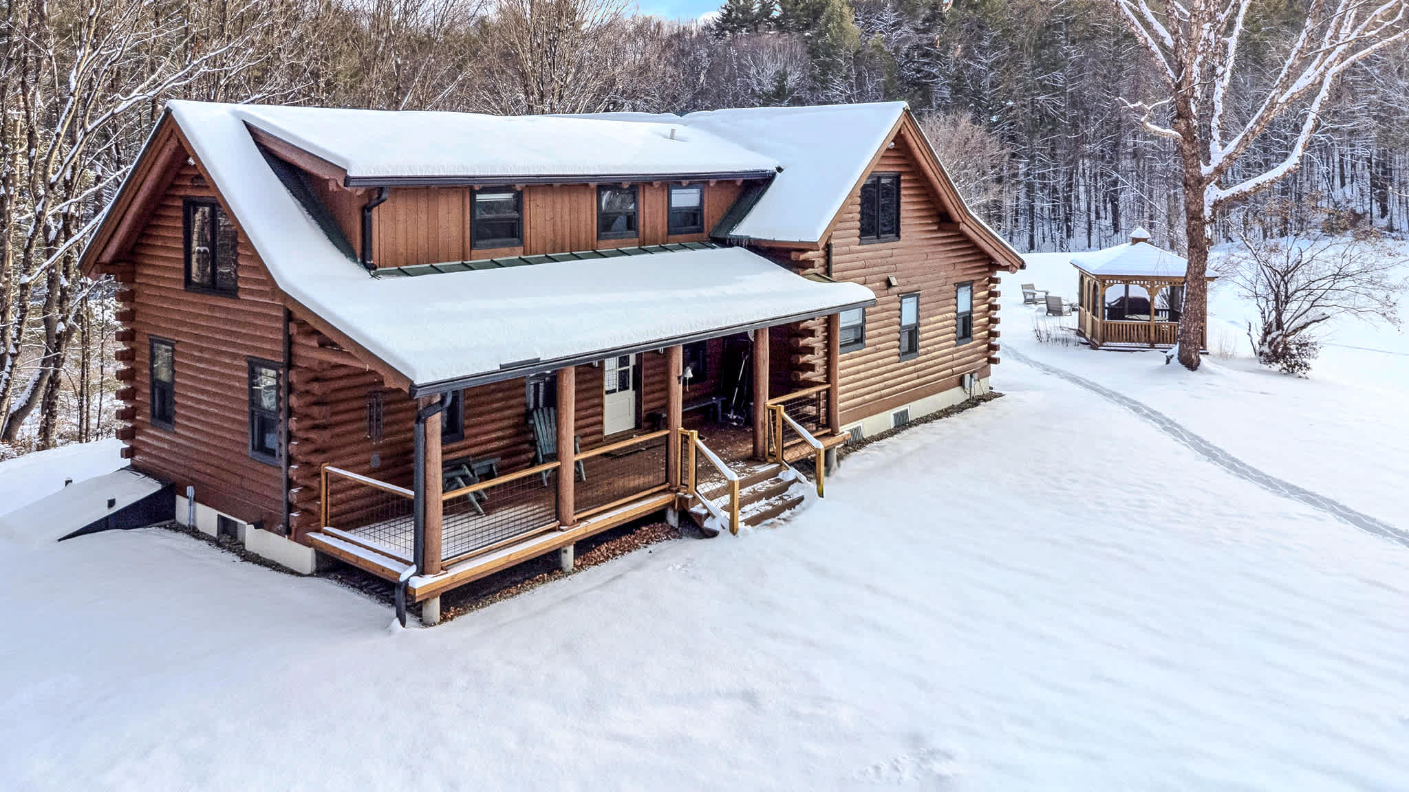 Blue & Sonny Hollow: Modern Cabin Firepit & Trails