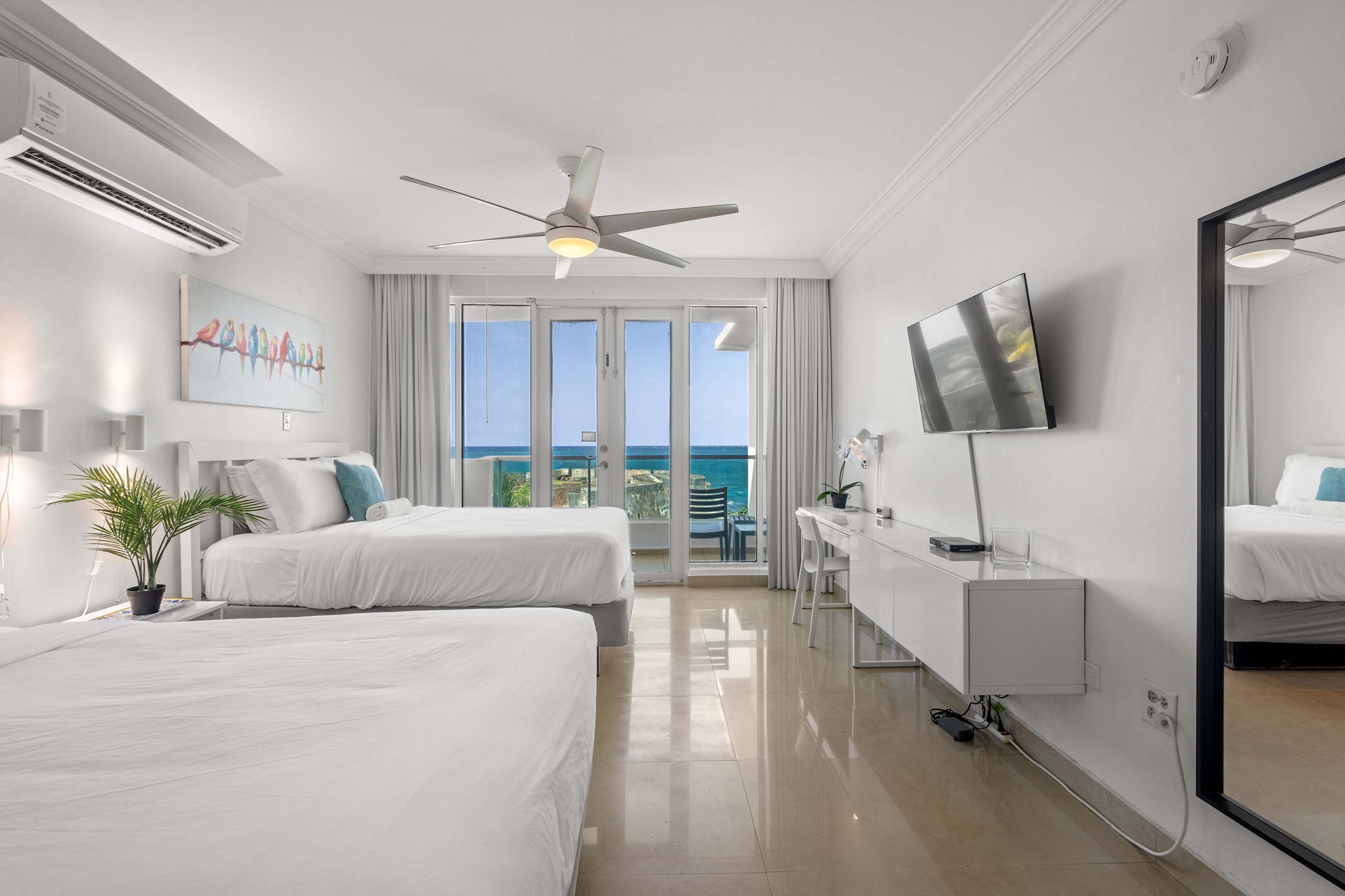 Cozy Oceanfront Getaway | Balcony | Sea View
