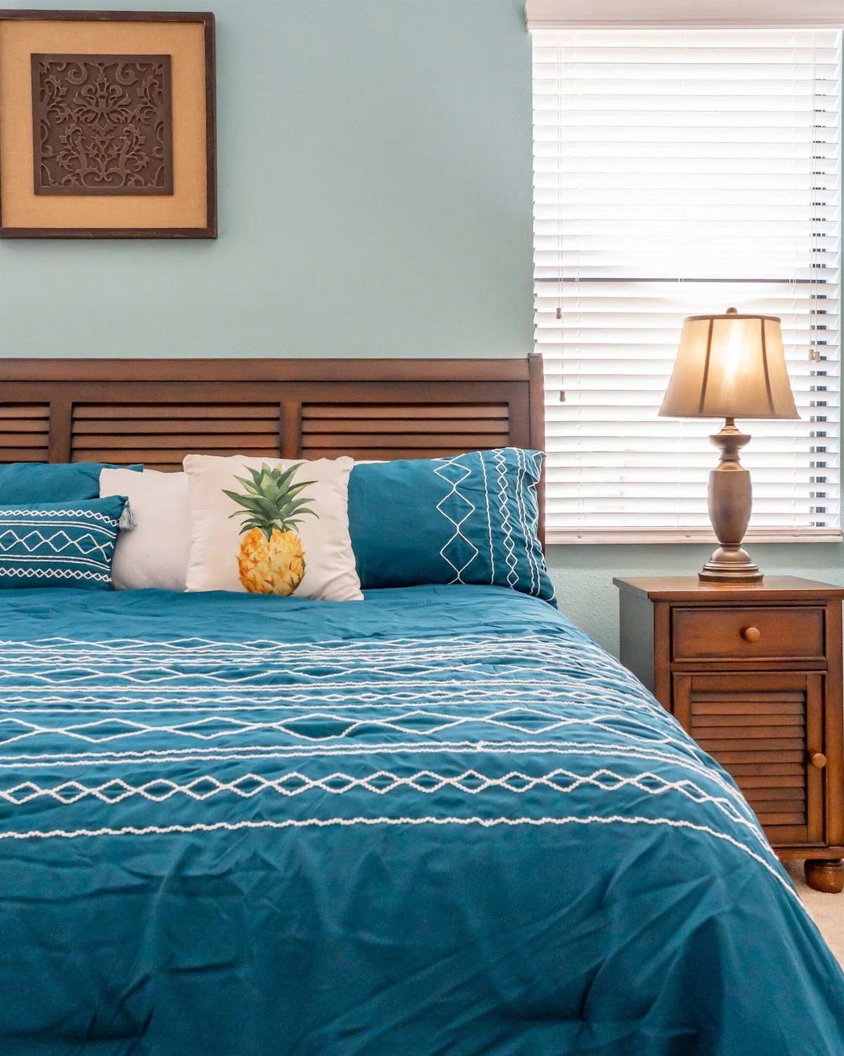 Villa near Disney w/ private pool & hot tub