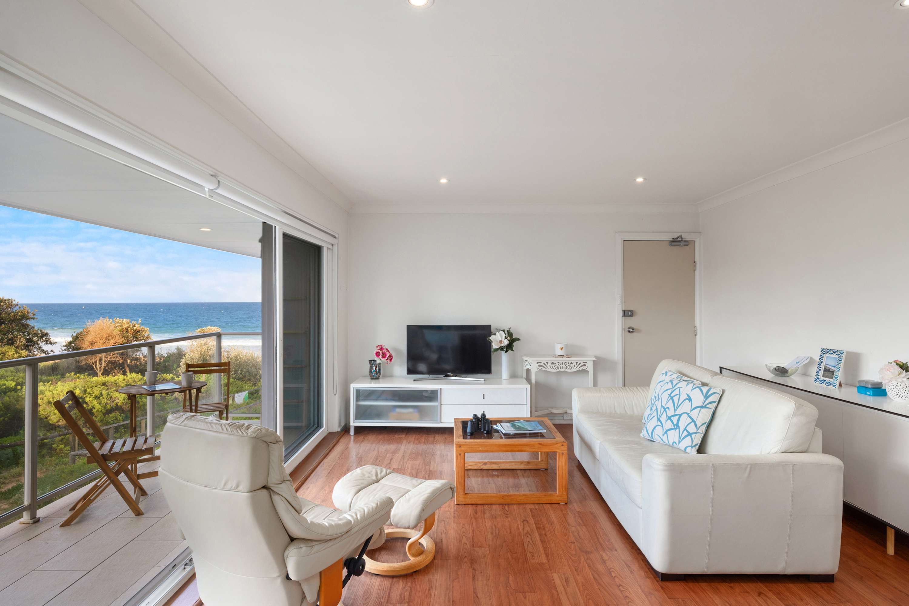 Royal Surf - Beach Front Paradise