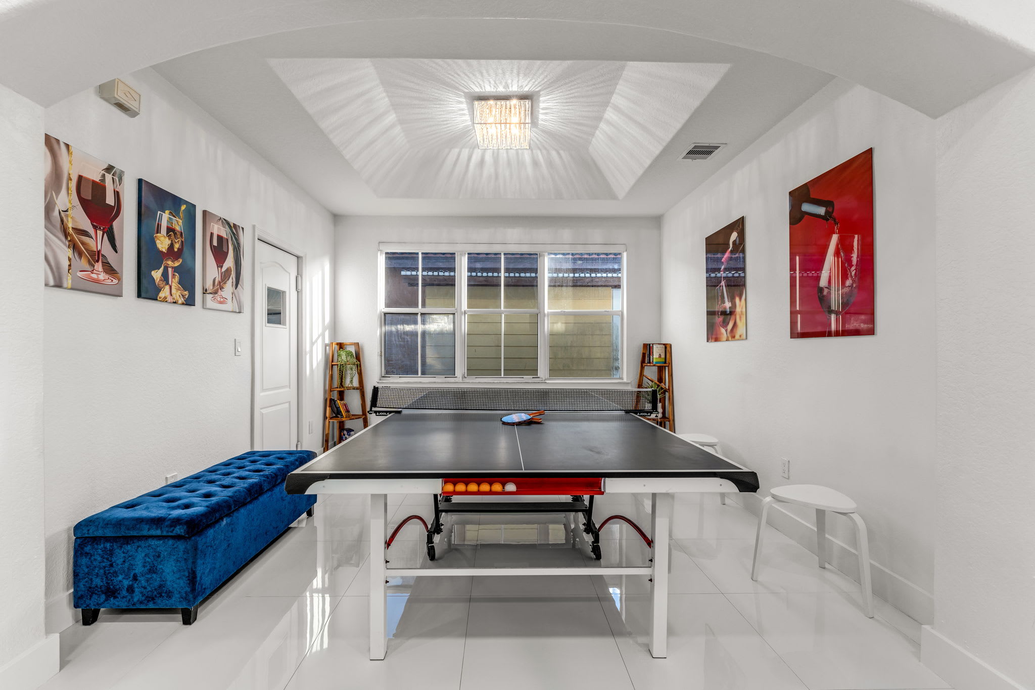 Miami Lakefront Modern | Sleeps 10, Kayaks & Games