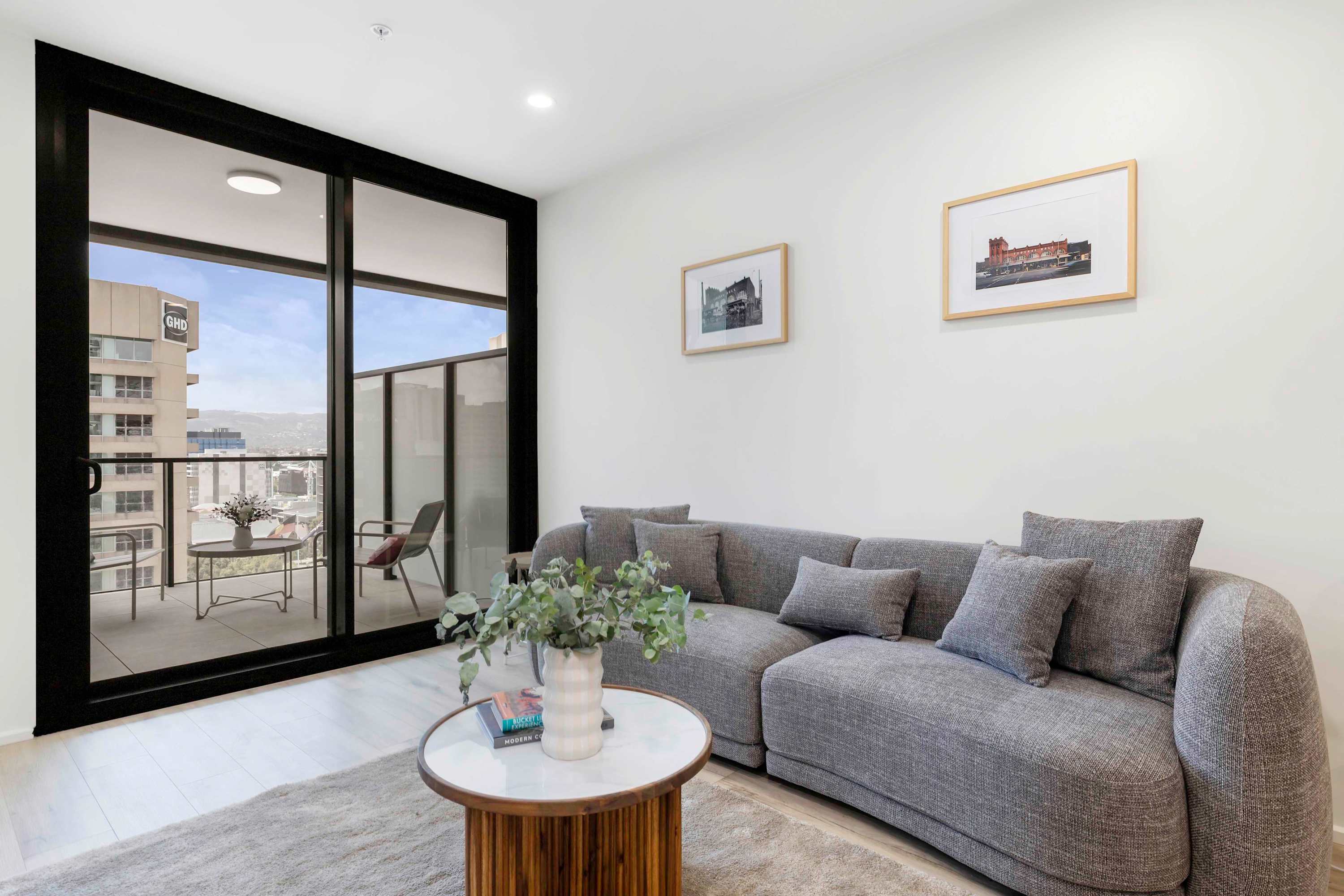 Cloudline City Stay Victoria Tower CBD — Adelaide, South Australia — vacation rental