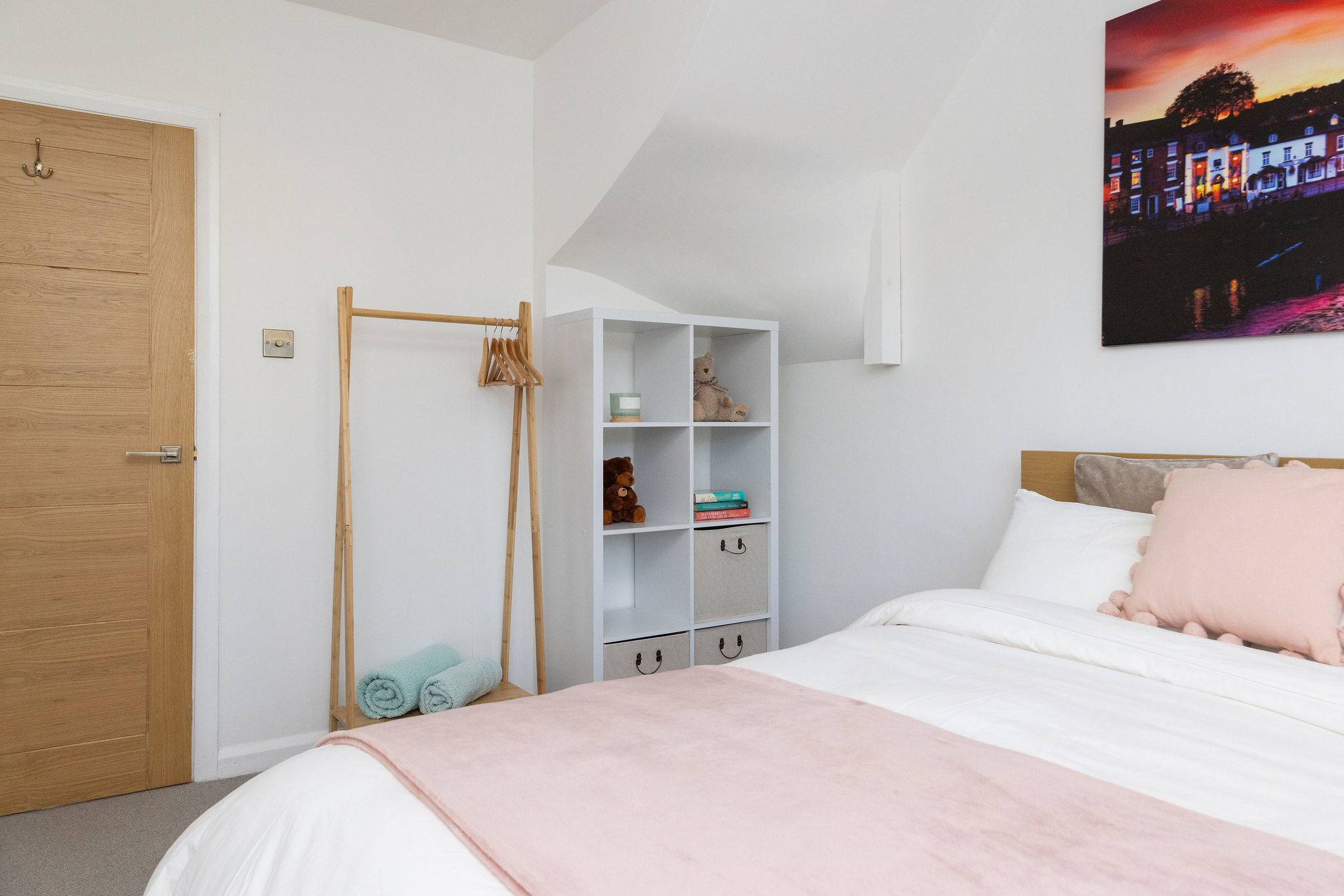 Bedroom 3 - Storage units and clothes rail for all belongings