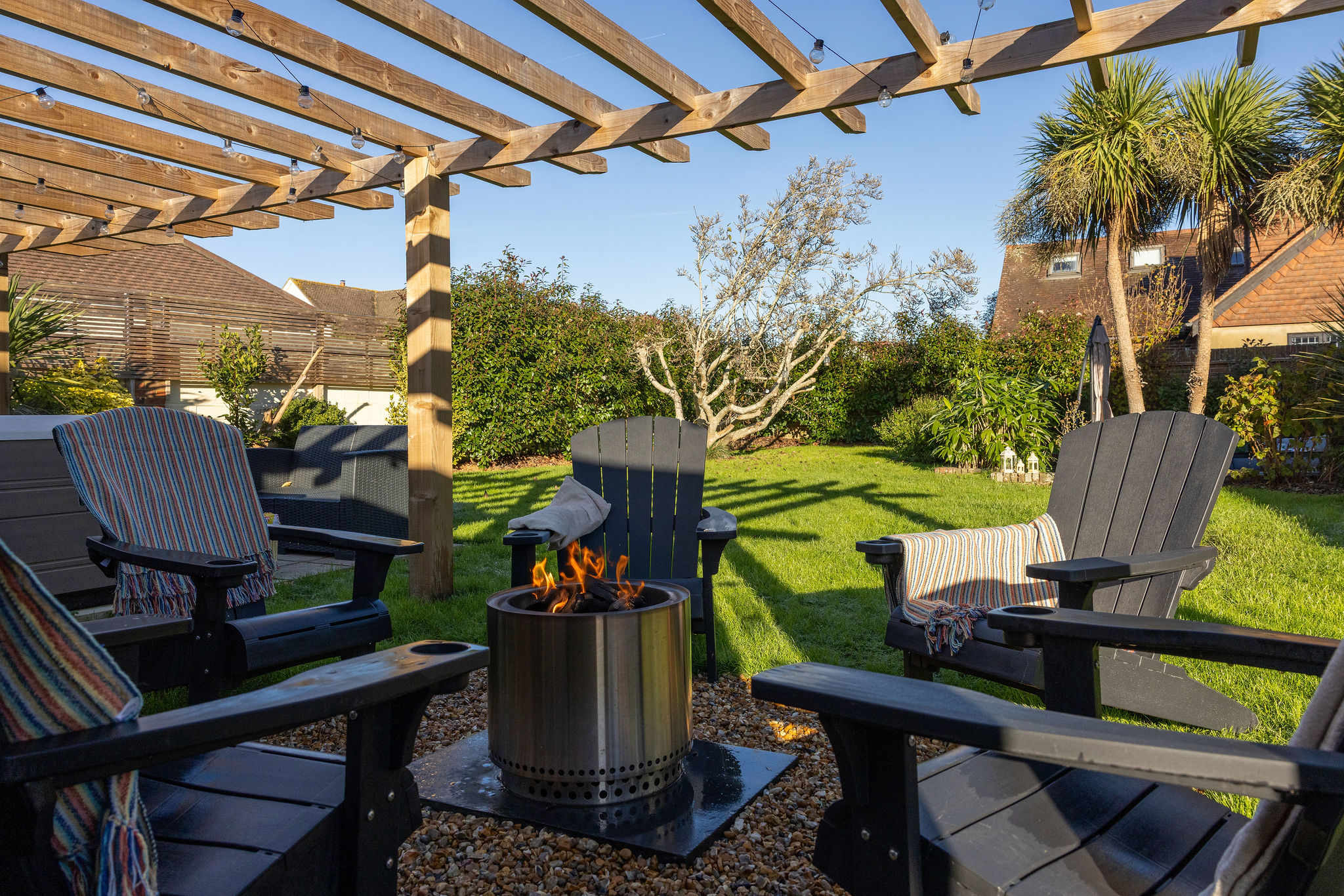 Relax with friends in this wonderful spot