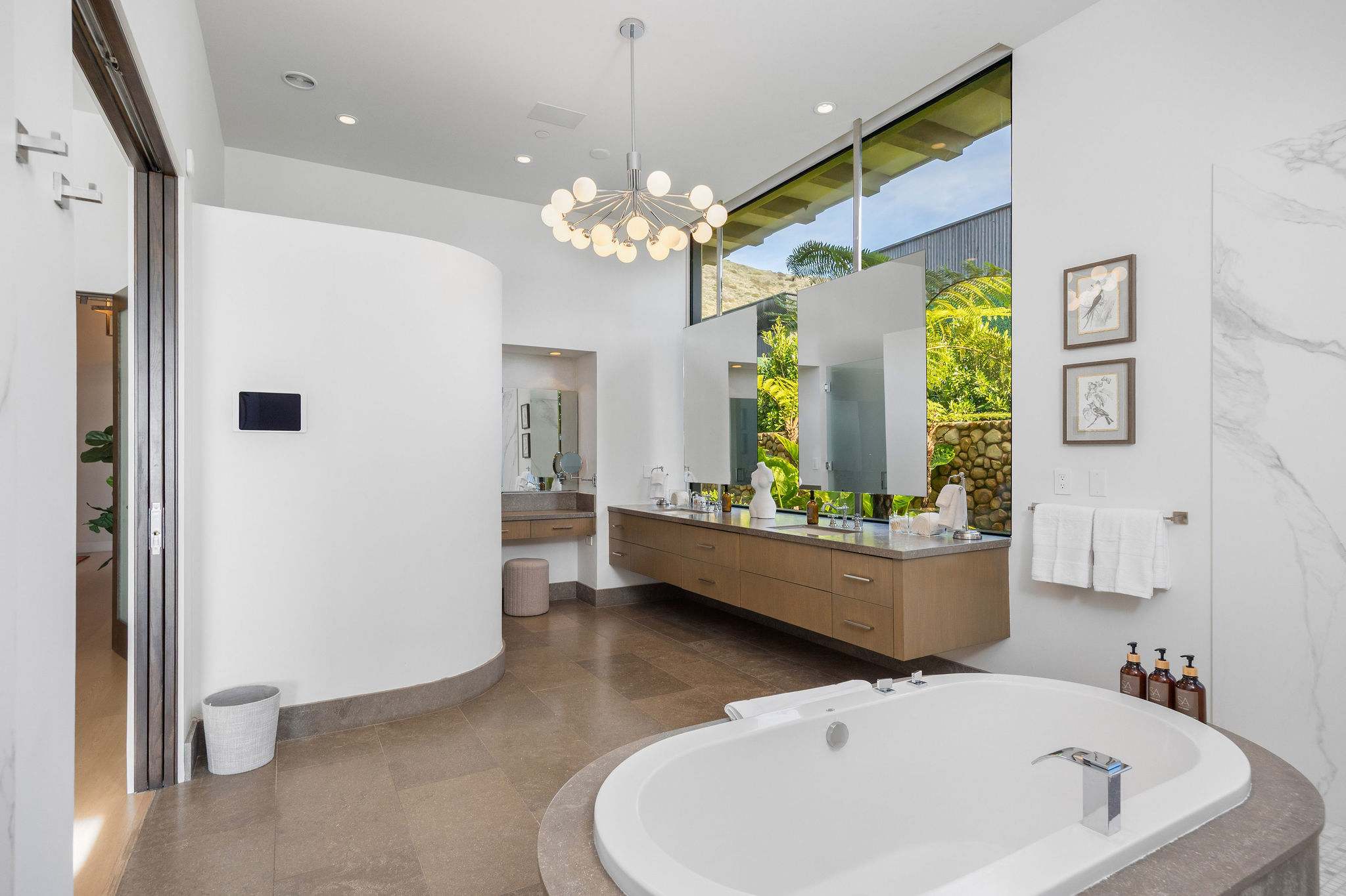 Miramar Estate by Stay Awhile Villas