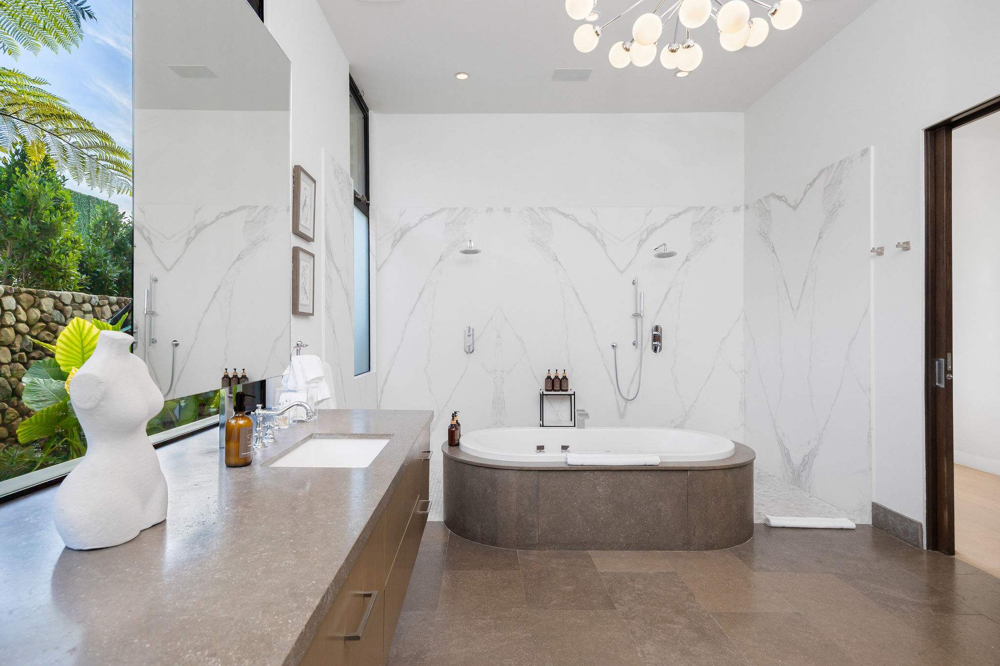 Miramar Estate by Stay Awhile Villas