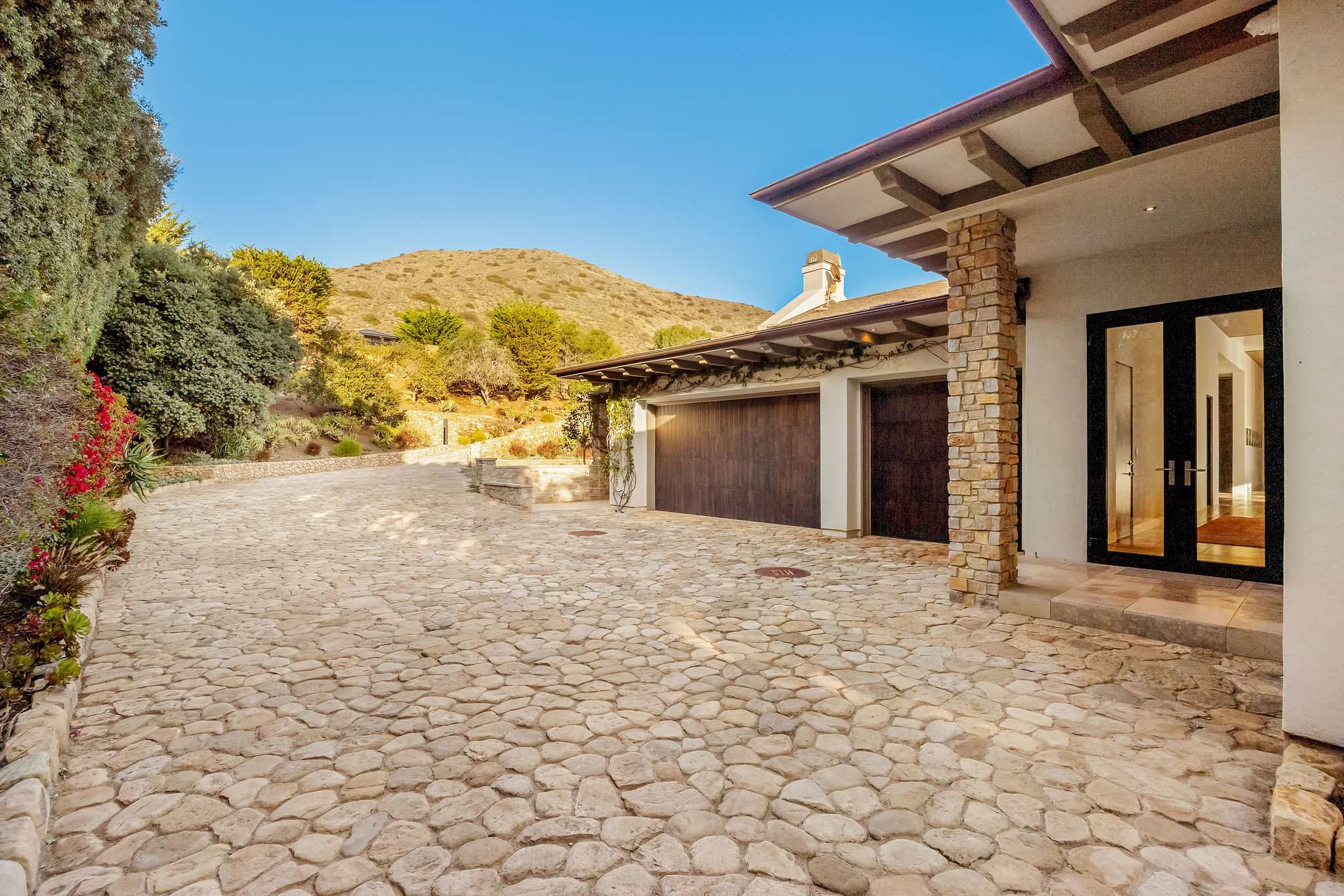 Miramar Estate by Stay Awhile Villas
