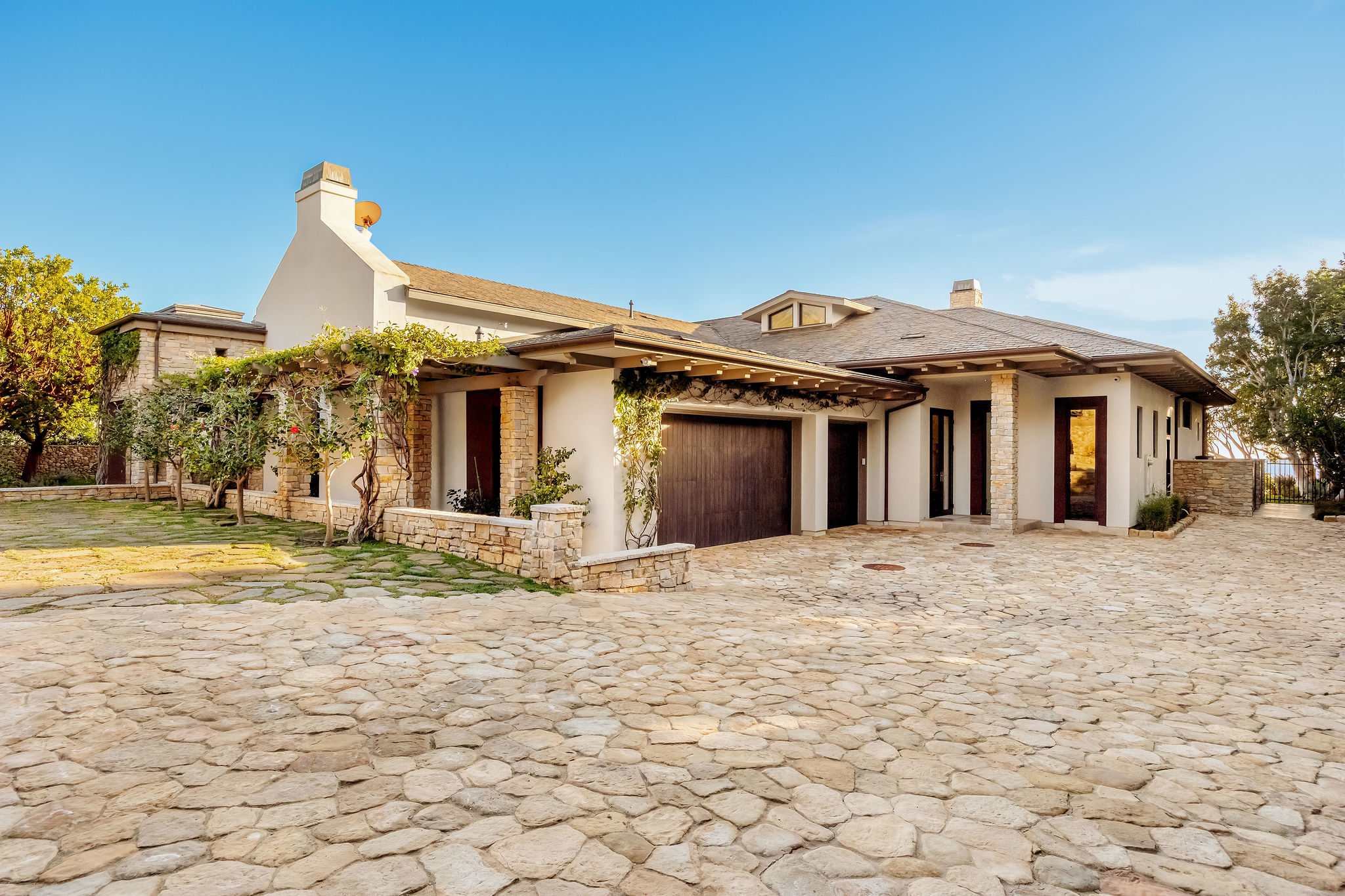 Miramar Estate by Stay Awhile Villas