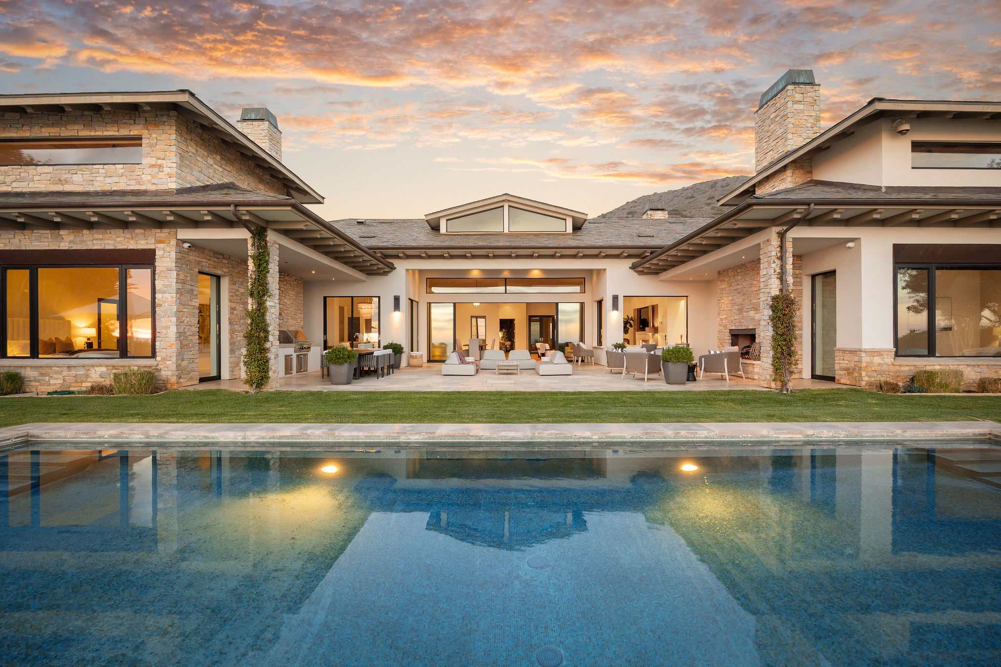 Miramar Estate by Stay Awhile Villas