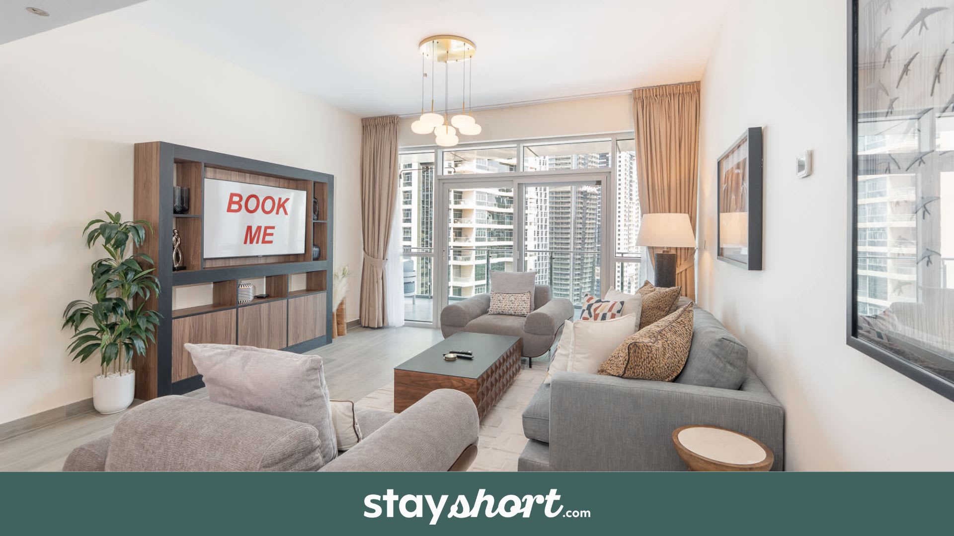 Free housekeeping visits during your stay - StayShort - Luxury 1BR Retreat Overlooking Dubai Marina — Dubai Marina, Dubai — vacation rental