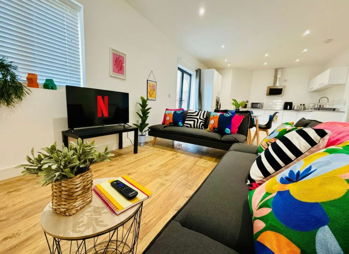 City Centre Contractor | Ground Floor | Parking — Gloucestershire, England — vacation rental