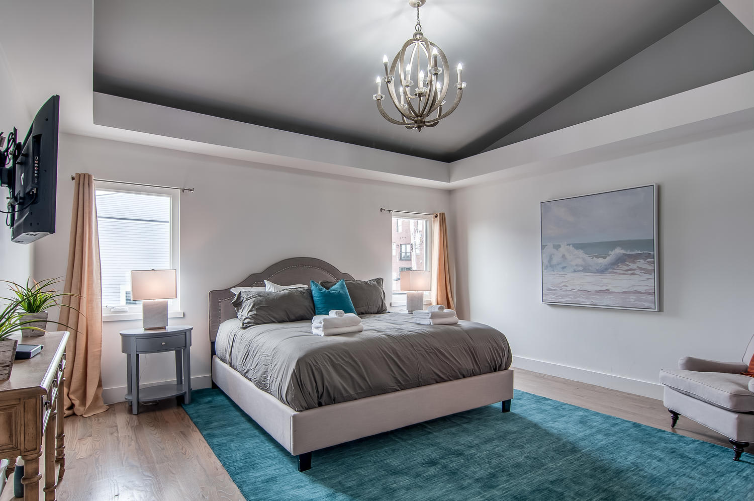 Midtown Nashville 4BR | Sleeps 12|Walk to Broadway