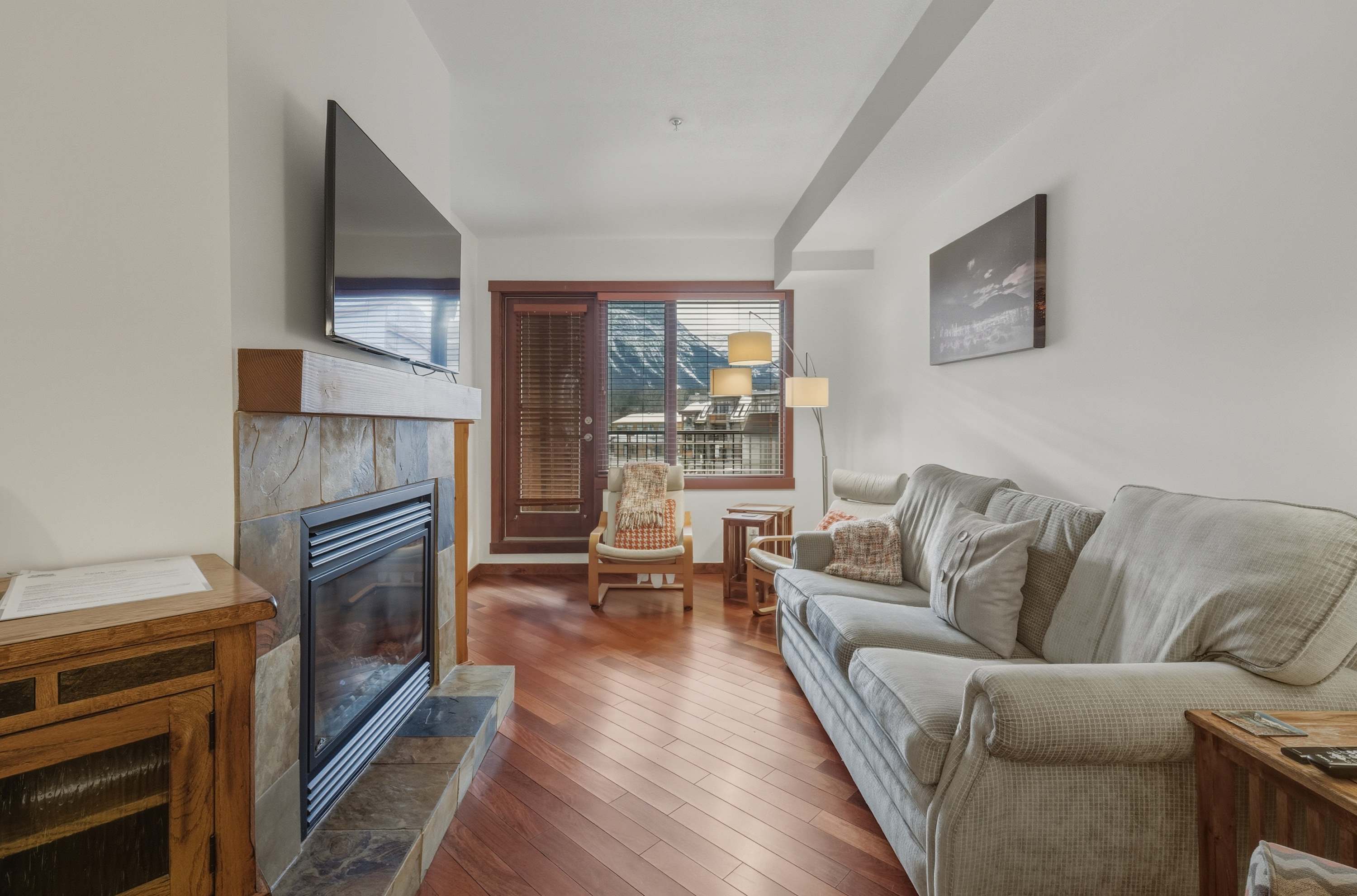 Stunning Mt Views-Beautiful - 2BR 4