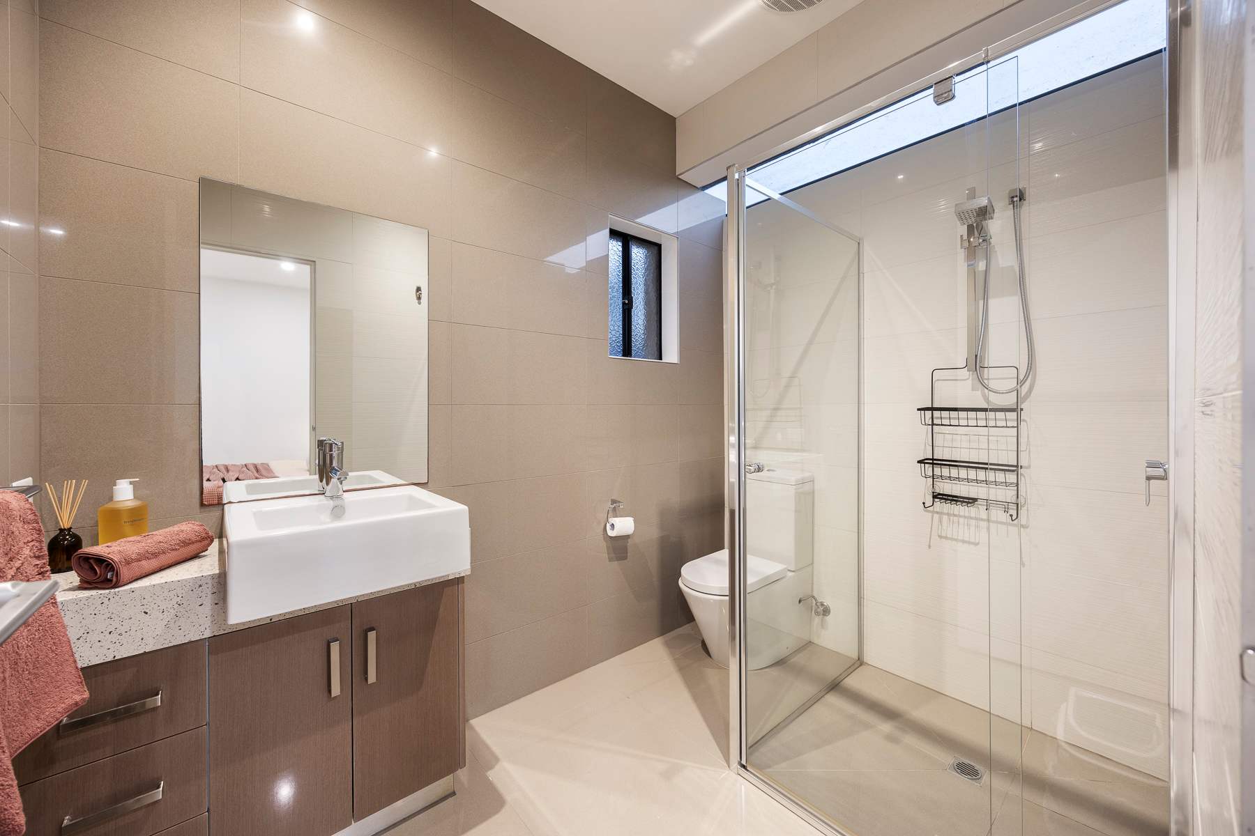 Ensuite to Bedroom 4