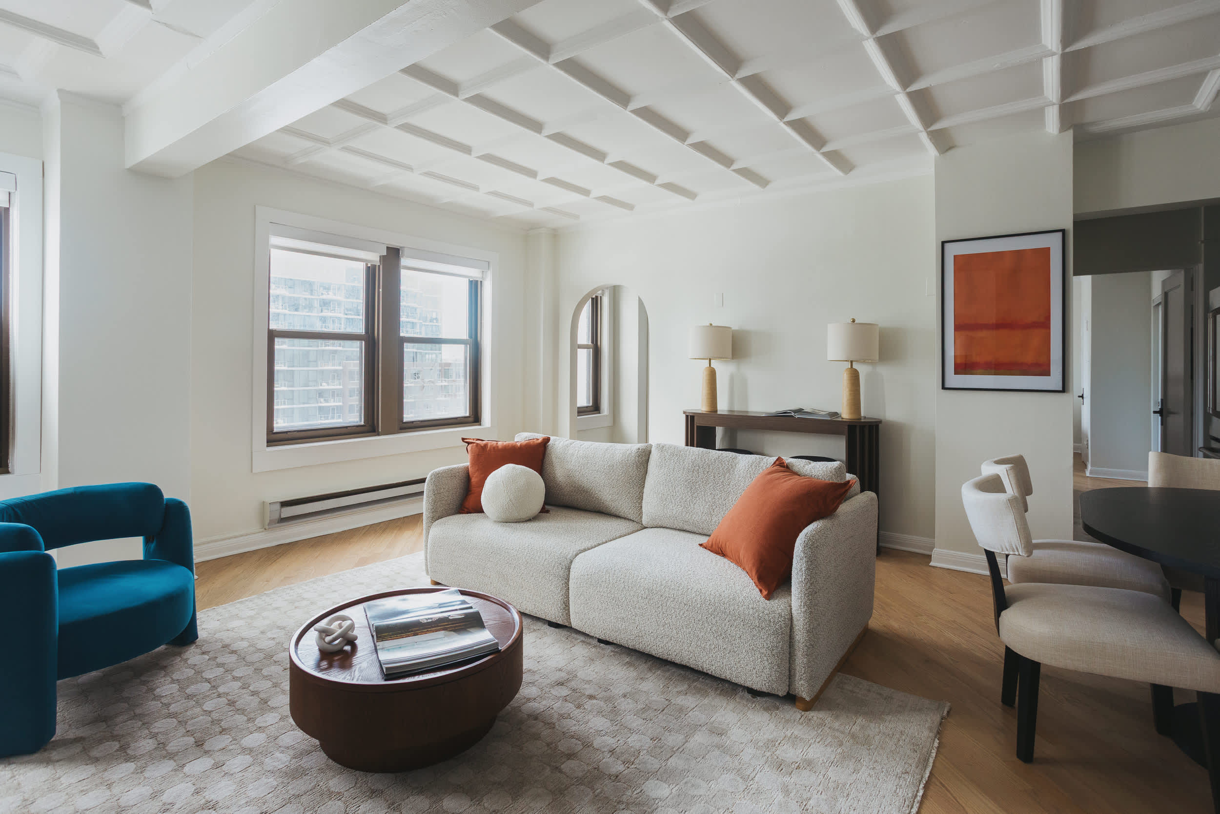 Luxury Designer Apartment 1202|Gold Coast/Old Town — Chicago, IL — vacation rental