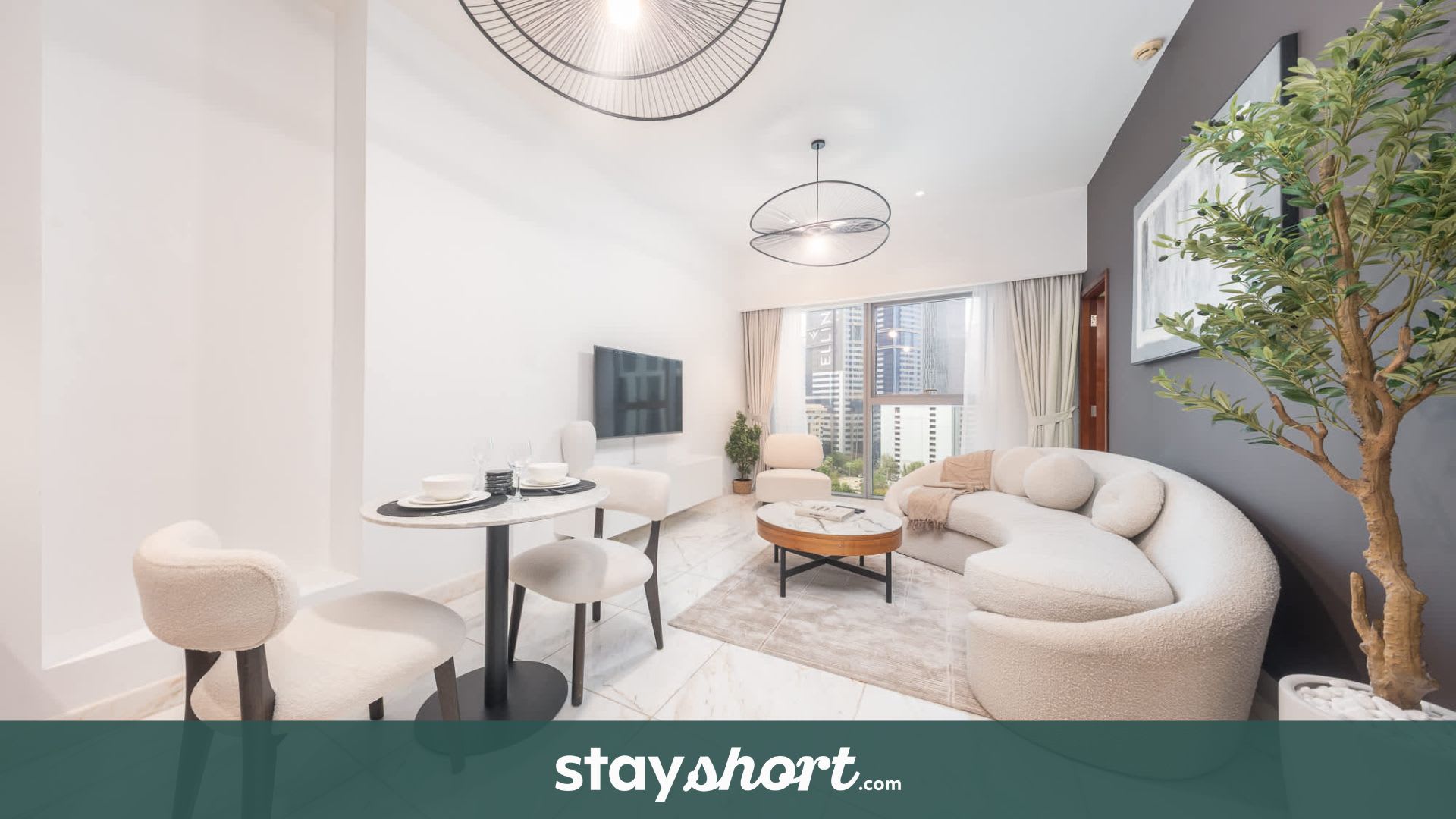 Free housekeeping visits during your stay - StayShort - Modern 1 Bed in Central Park Sleeps 2 with Pool — DIFC, Dubai — vacation rental