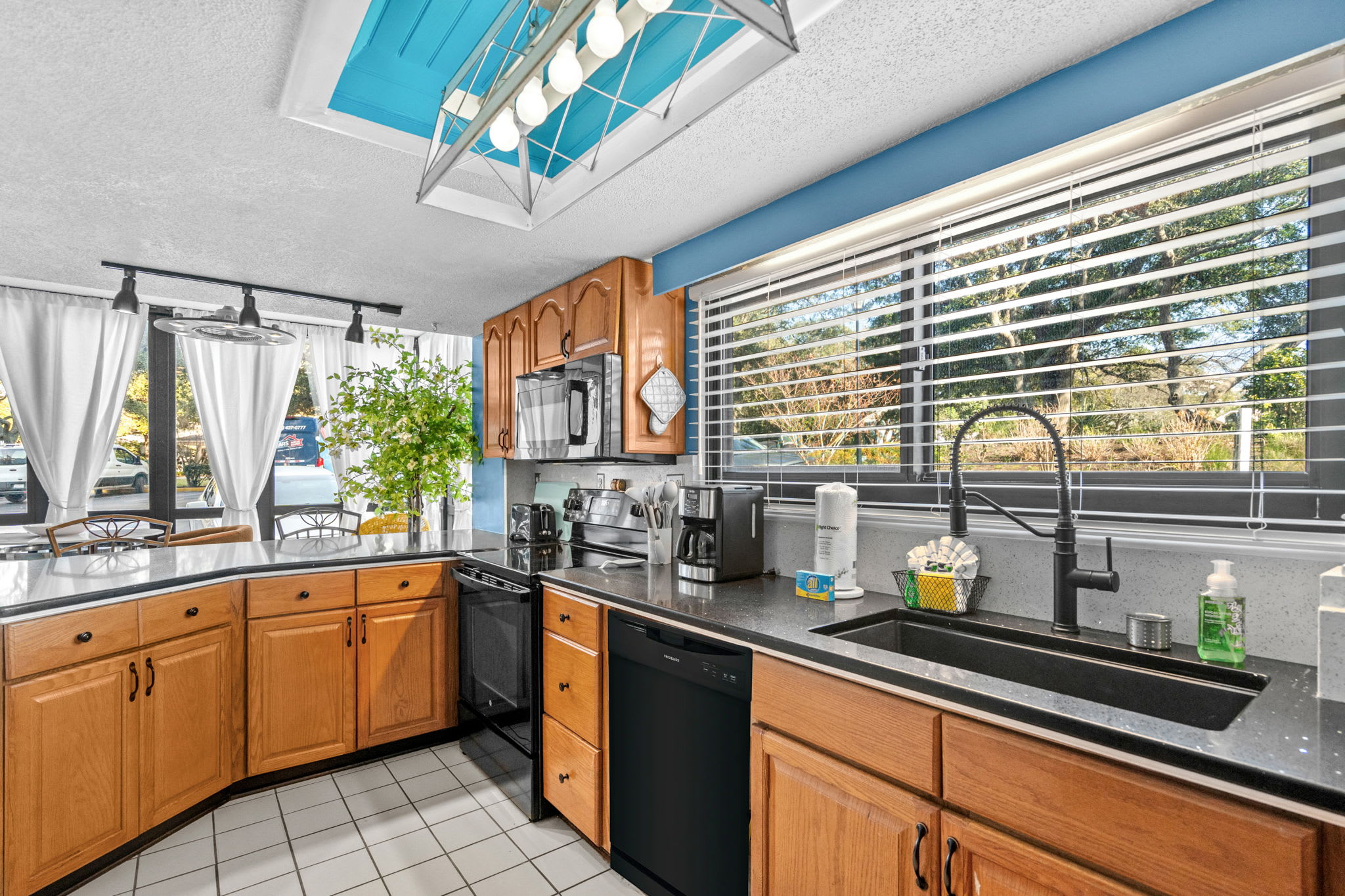 Sea Mark Tower Unit 101 Resort View | Photo 17