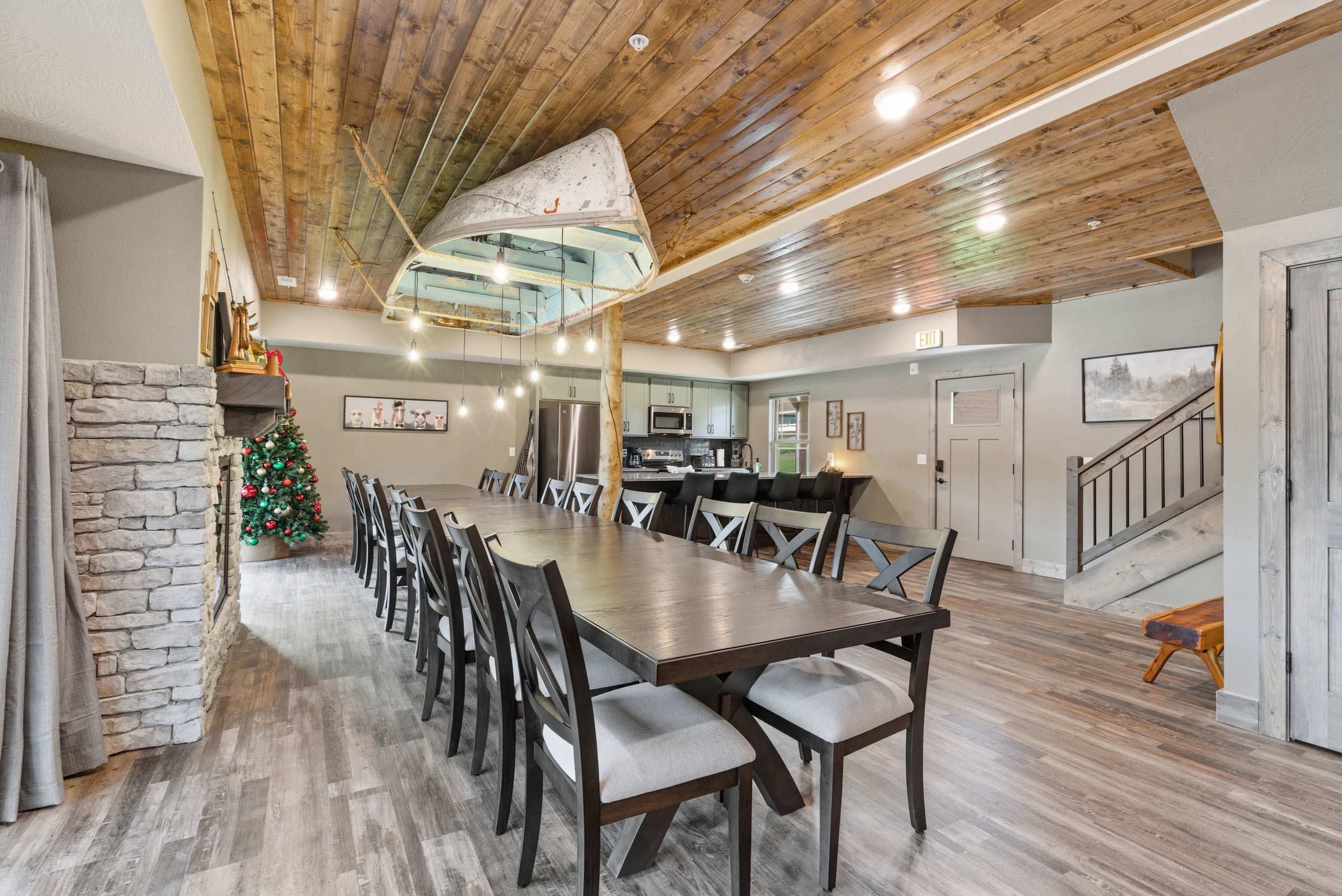 Family Camp - Home for 17