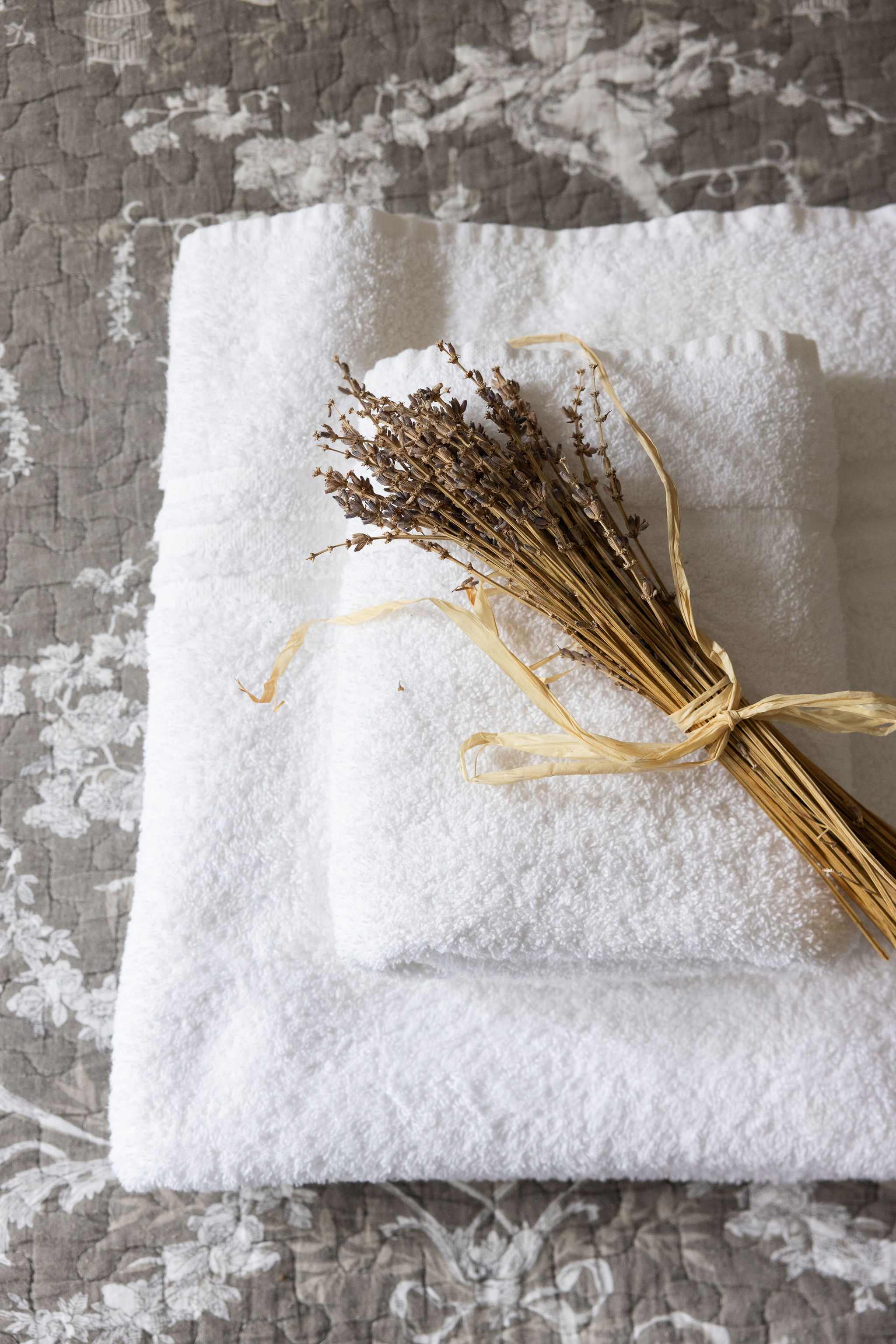 Fresh towels and linen are provided for every guest!