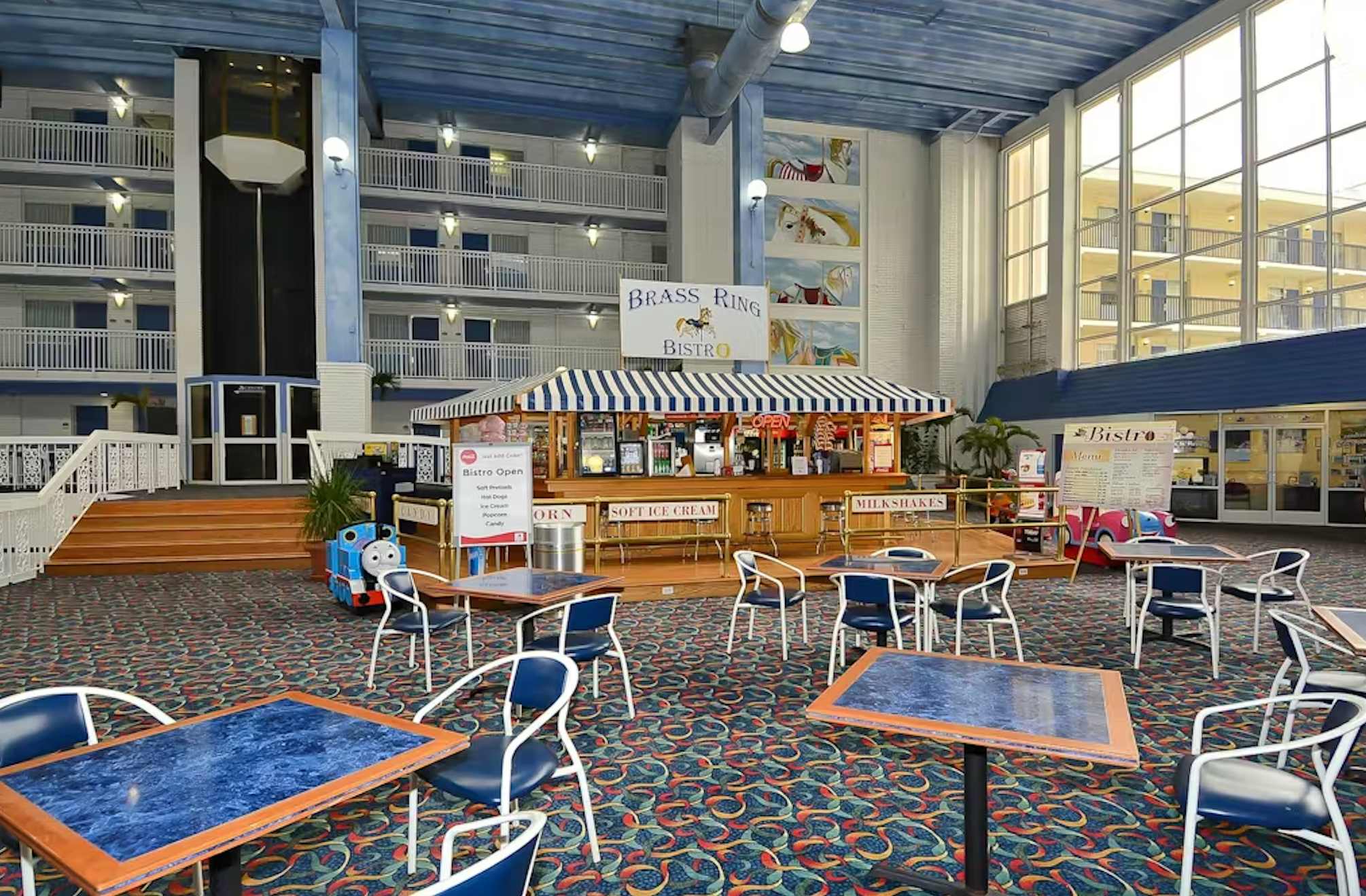 Carousel 2202 | Pools, Ice Rink, Arcade, Gym!