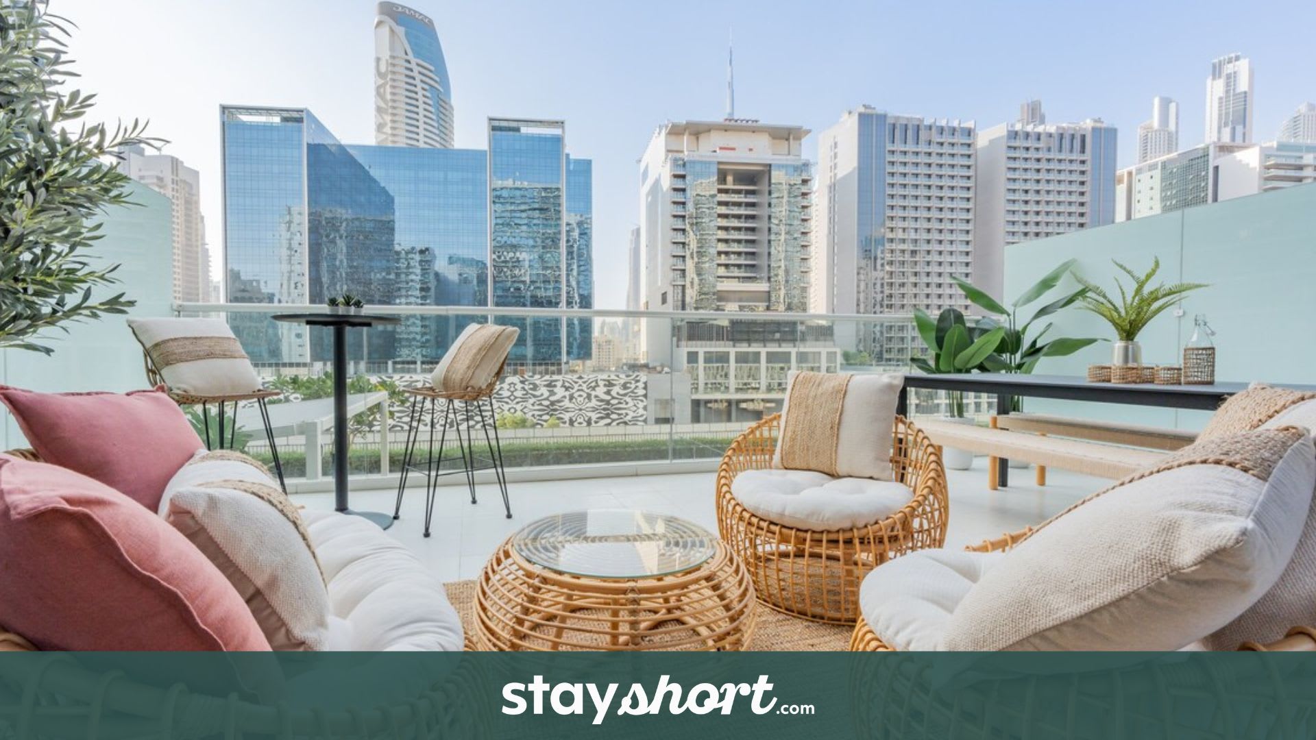 Free housekeeping visits during your stay - StayShort - Bali-inspired 1-Bedroom Apartment for 4 in Business Bay! — Business Bay, Dubai — vacation rental