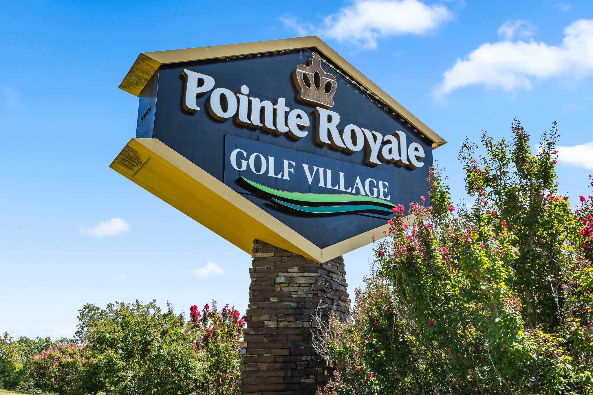 Pointe Royale Entry Sign